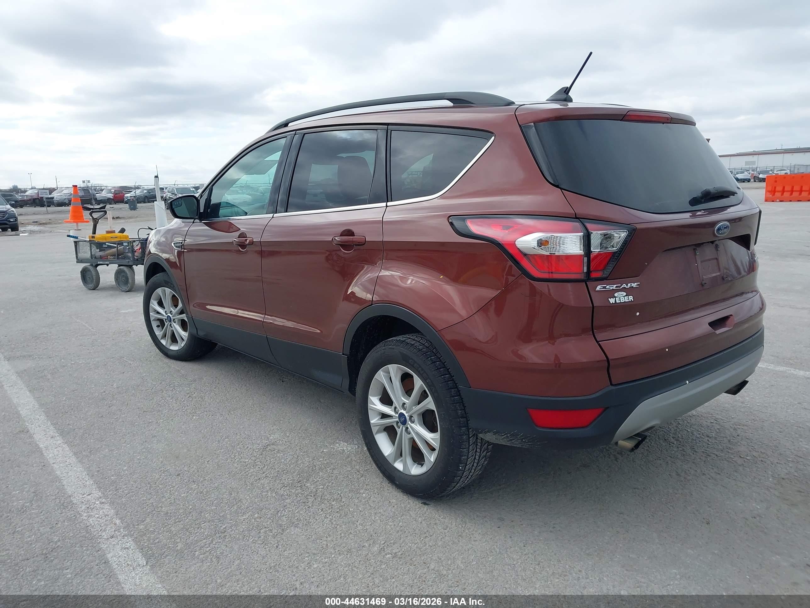 FORD ESCAPE image 3