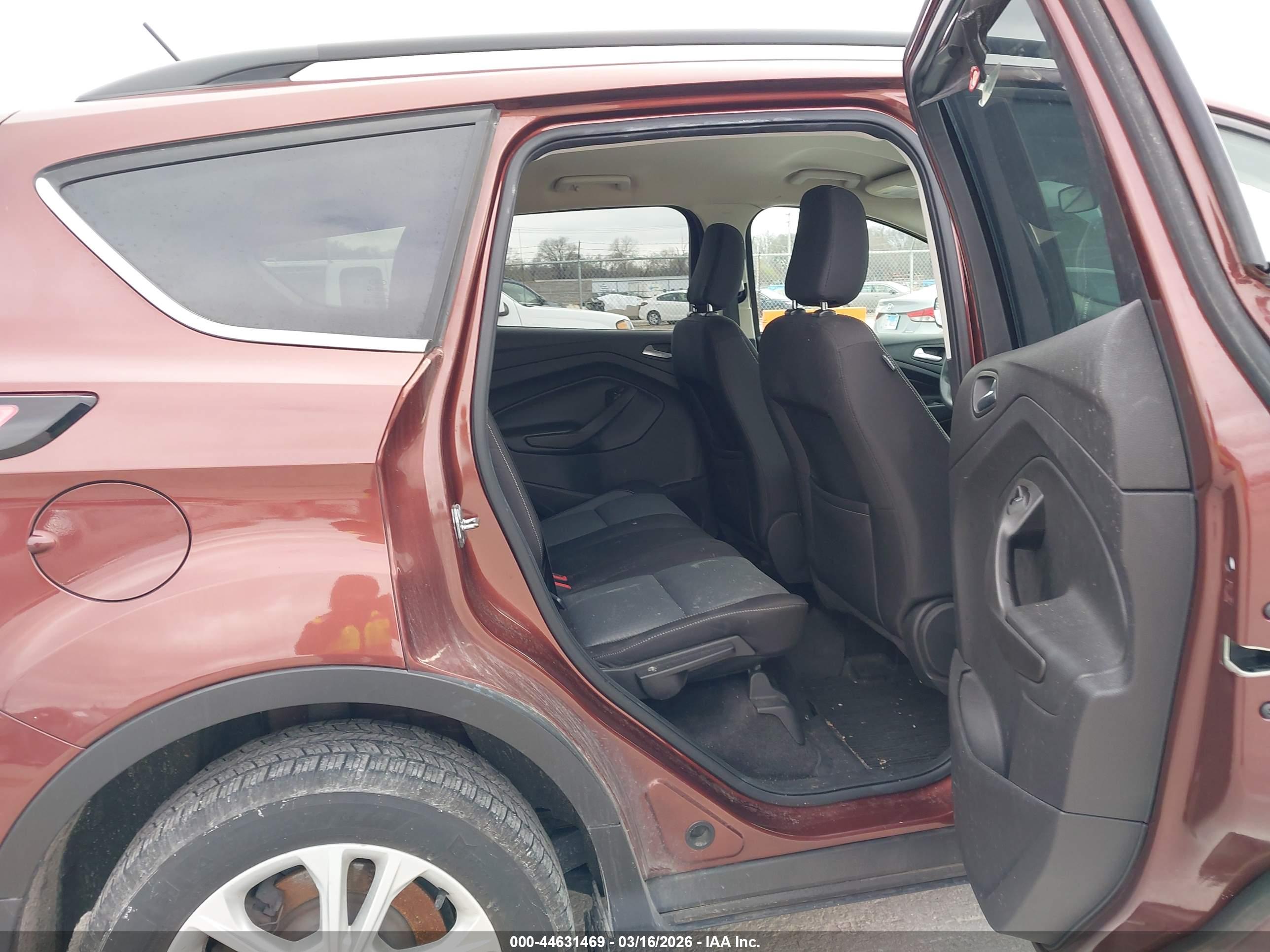 FORD ESCAPE image 8