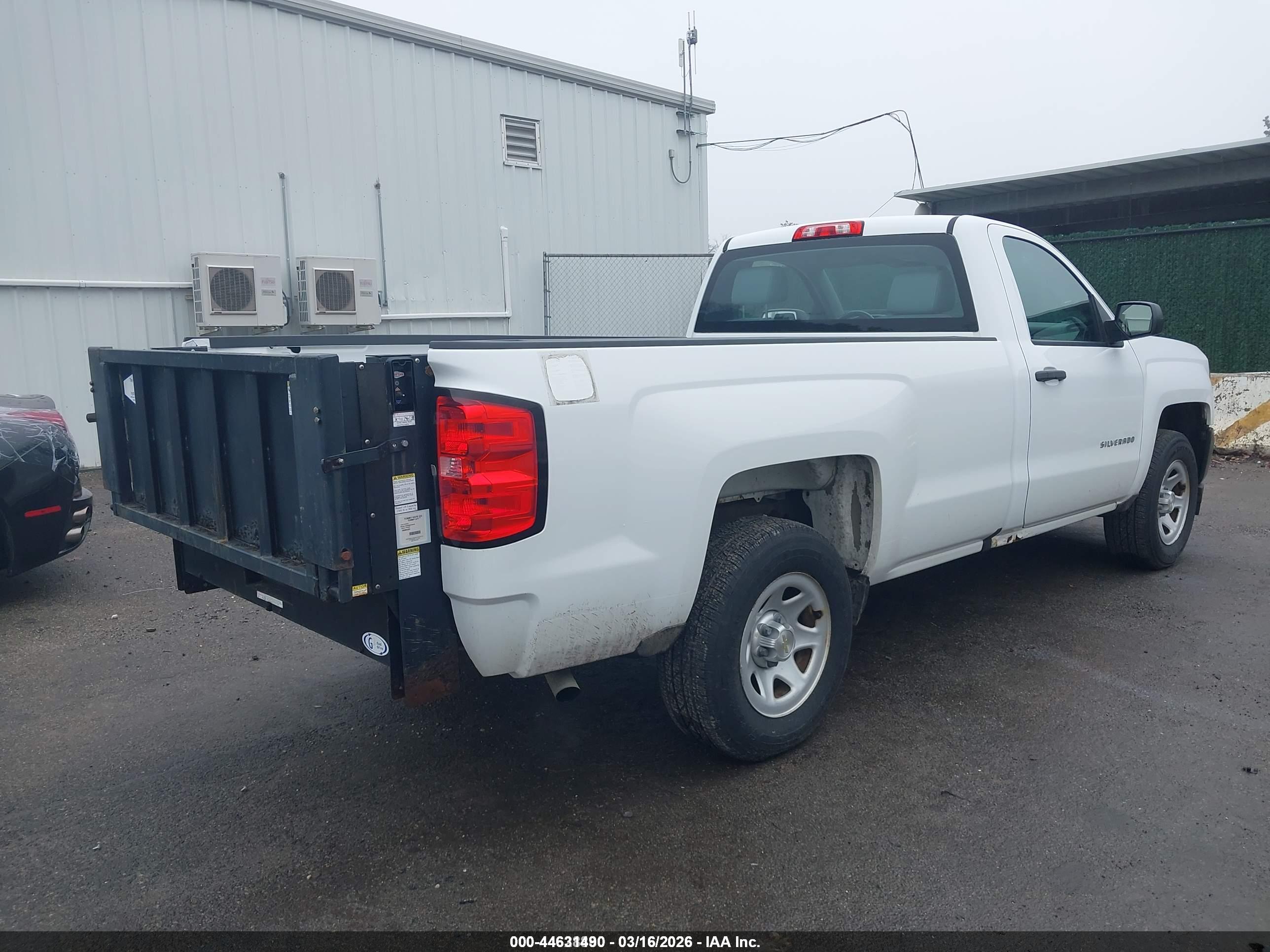 CHEVROLET SILVERADO image 4