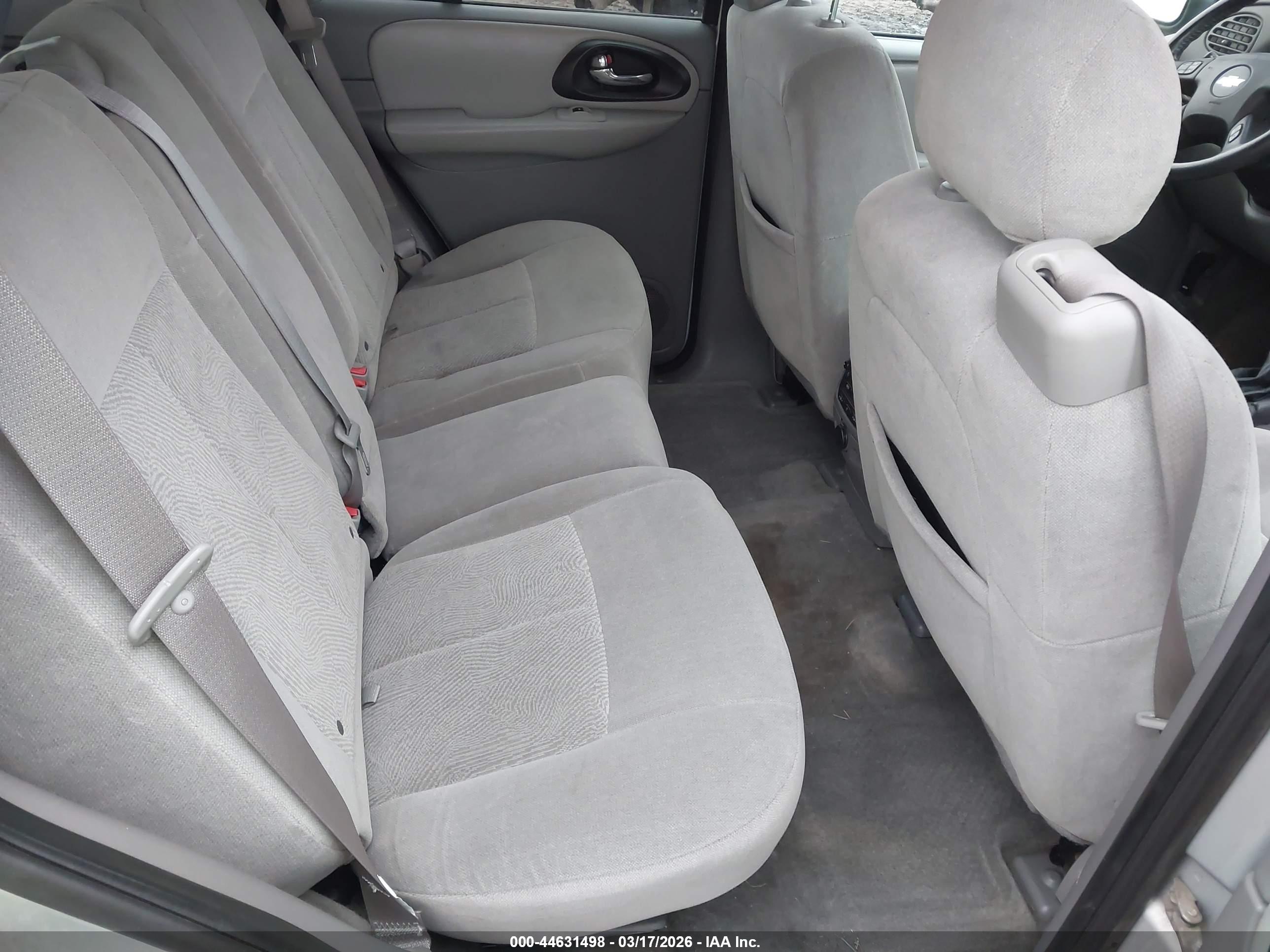 CHEVROLET TRAILBLAZER image 8