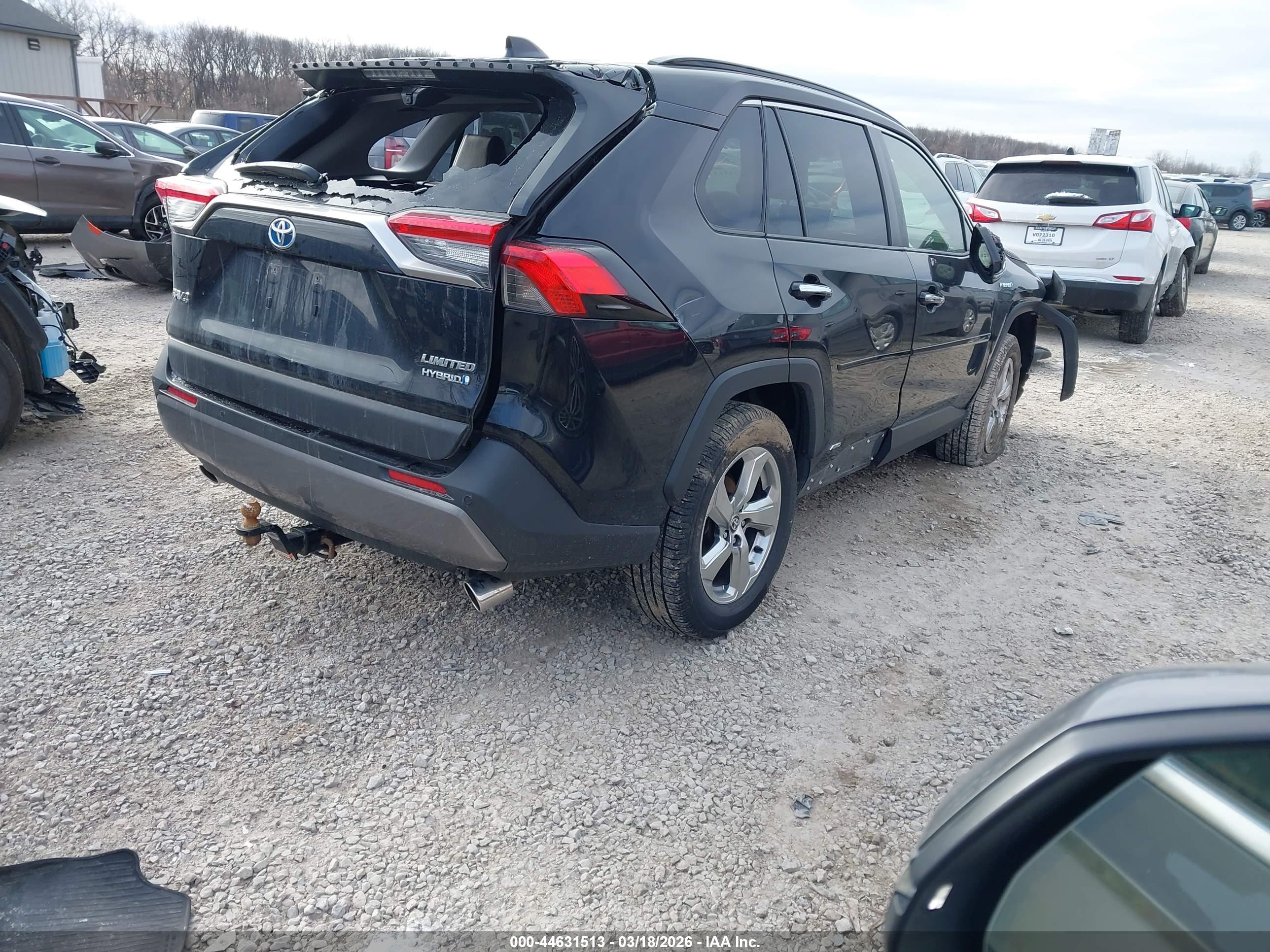 TOYOTA RAV4 image 4