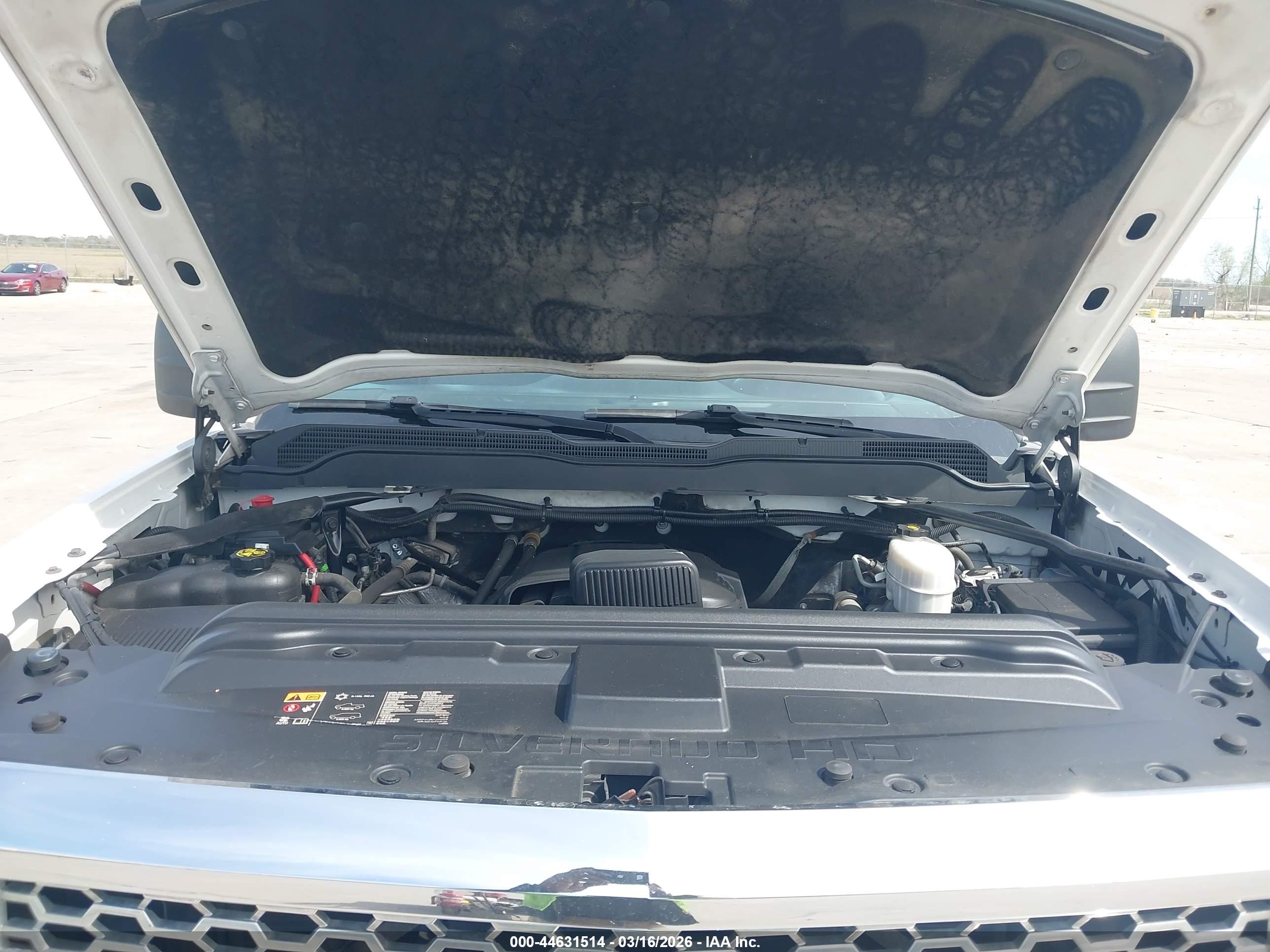 CHEVROLET SILVERADO image 10