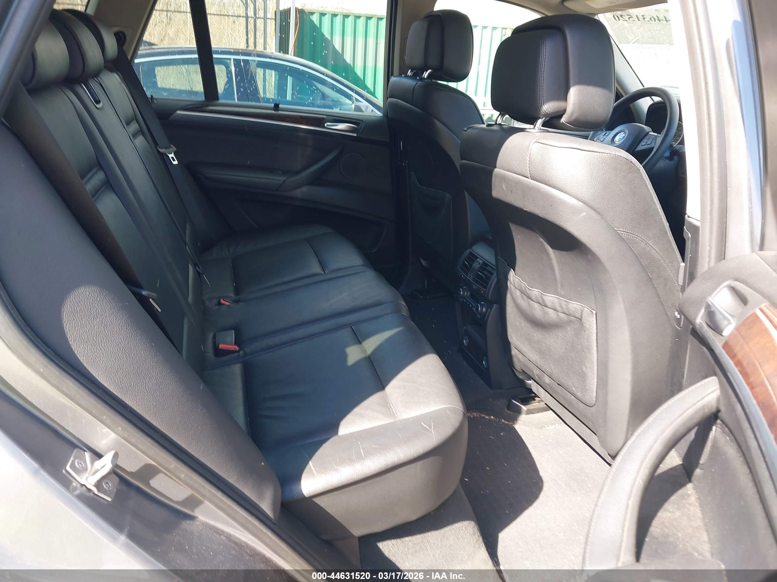 BMW X5 image 8