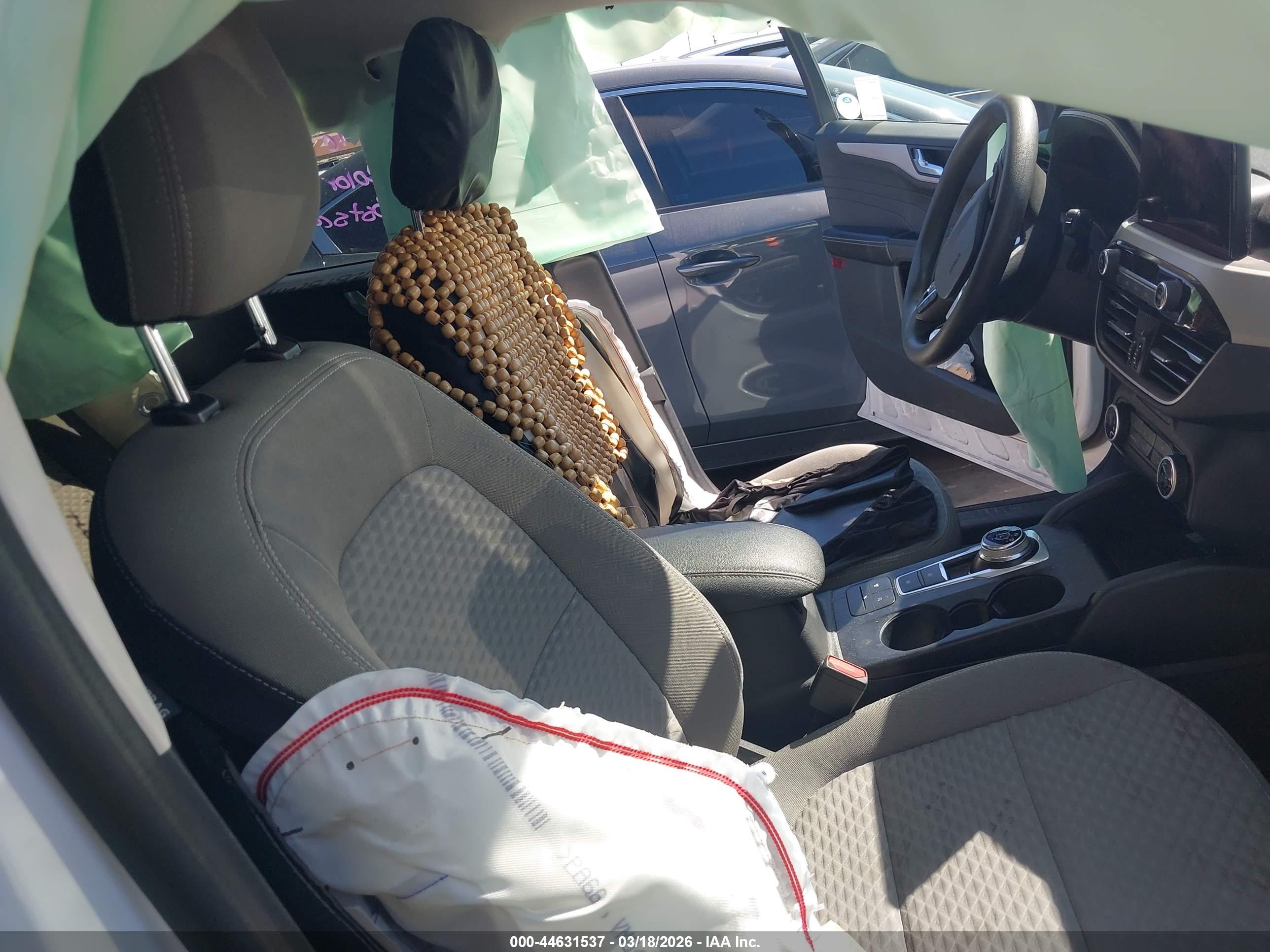 FORD ESCAPE image 5