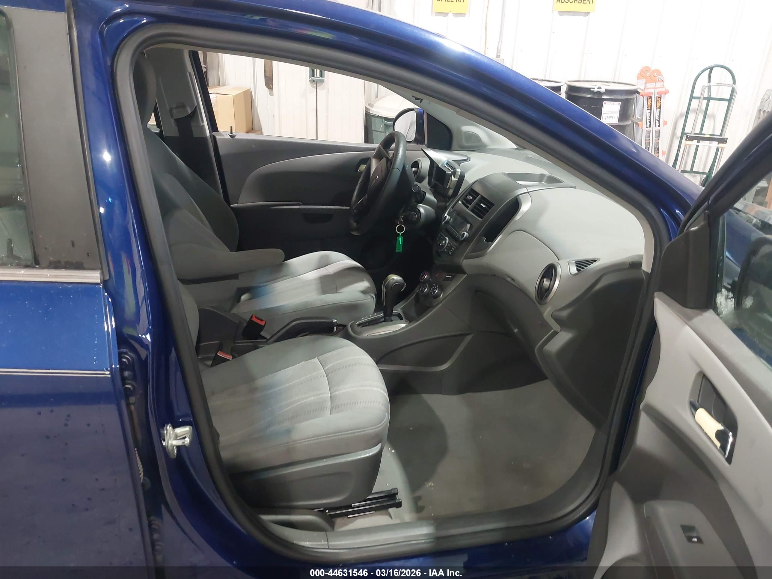 CHEVROLET SONIC image 5