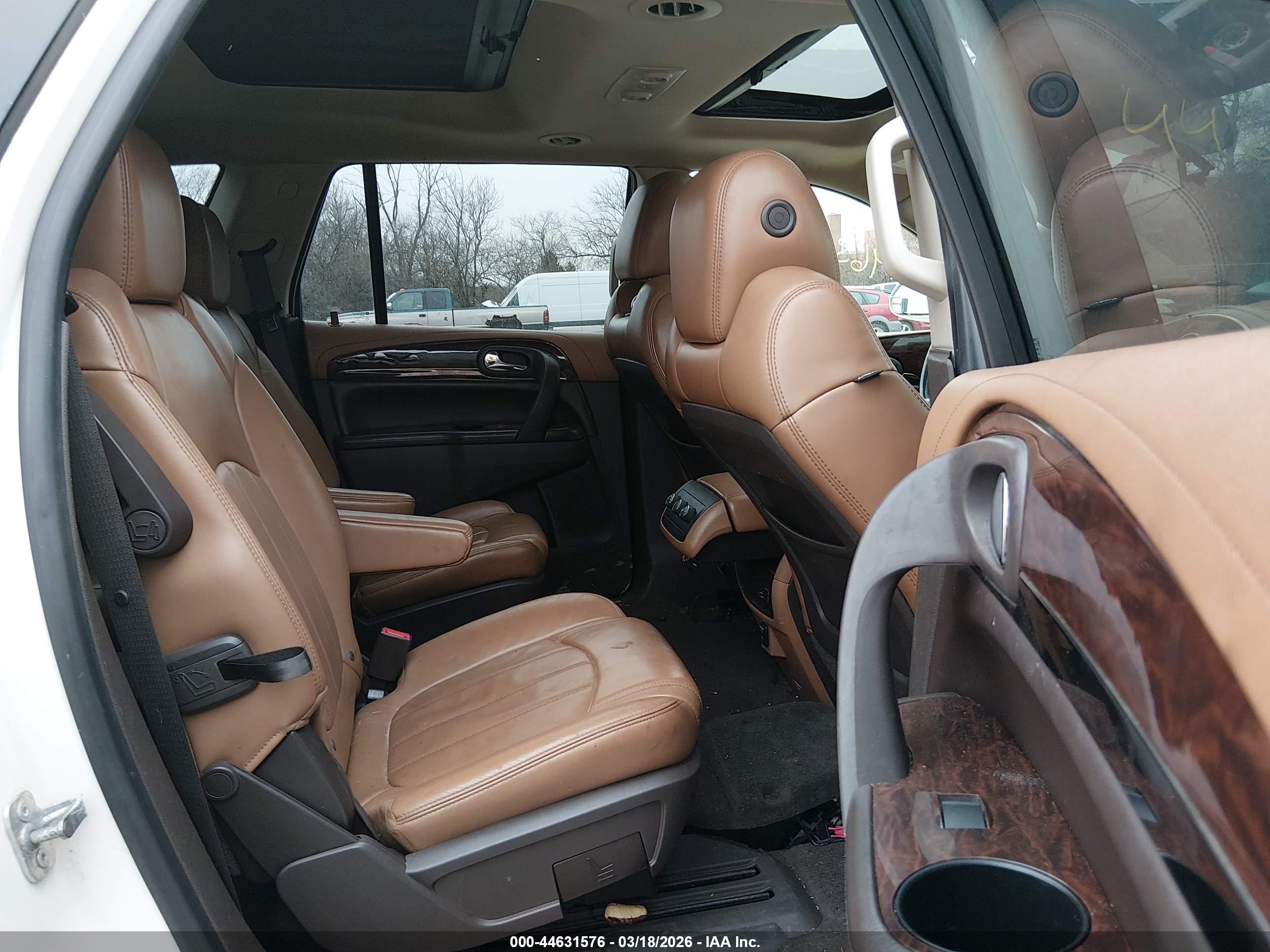 BUICK ENCLAVE image 8