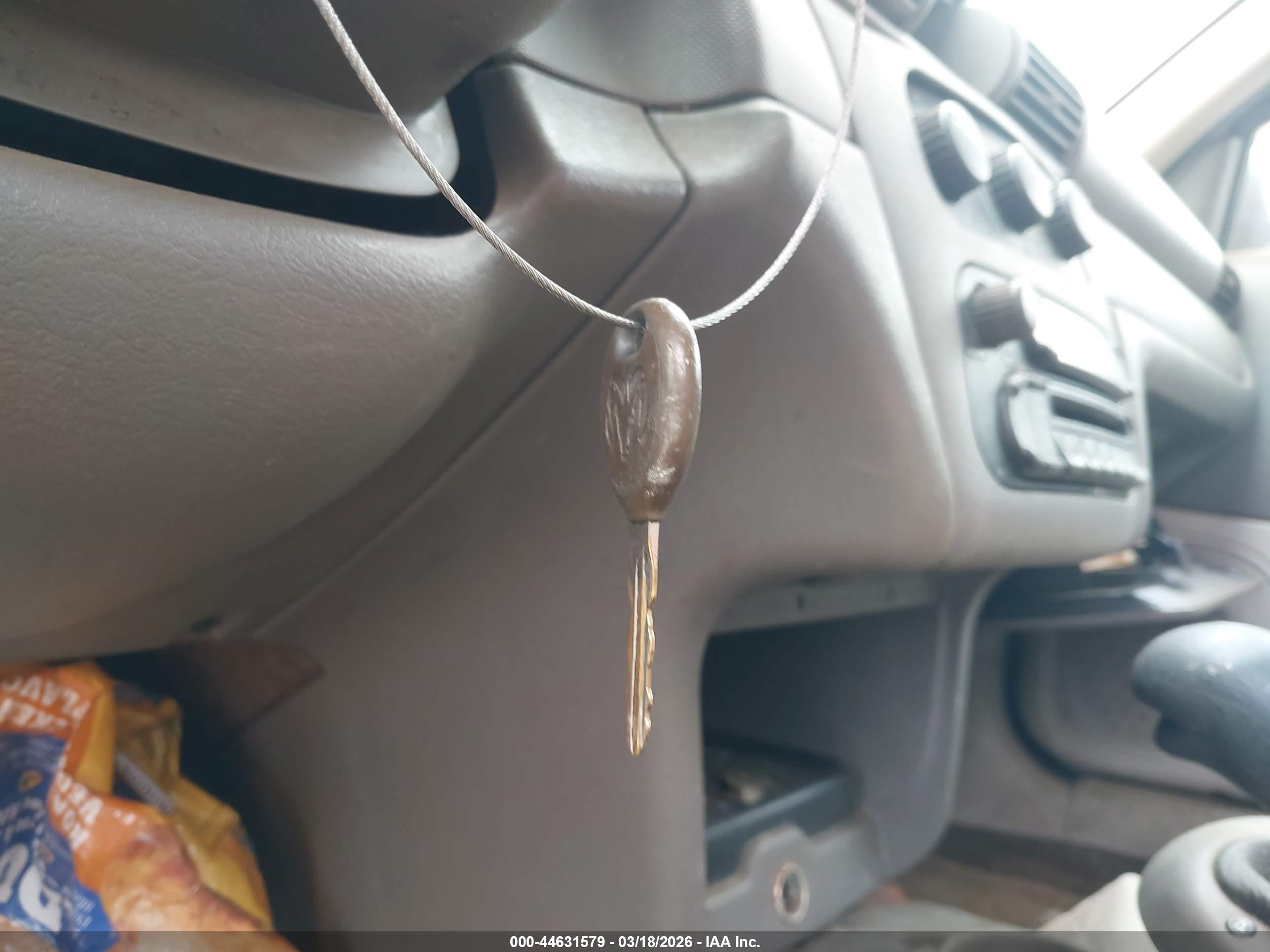 DODGE STRATUS image 11