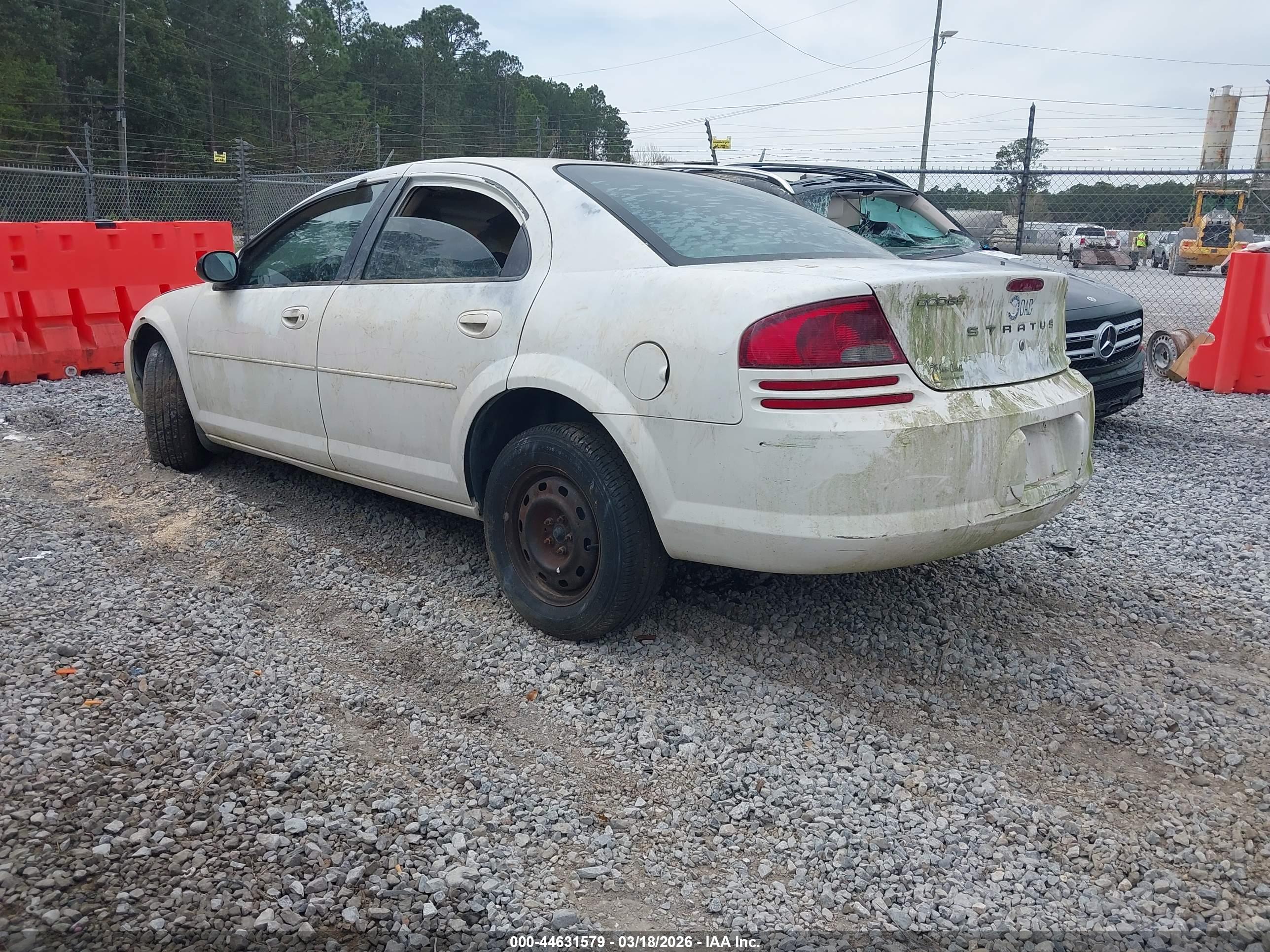 DODGE STRATUS image 3