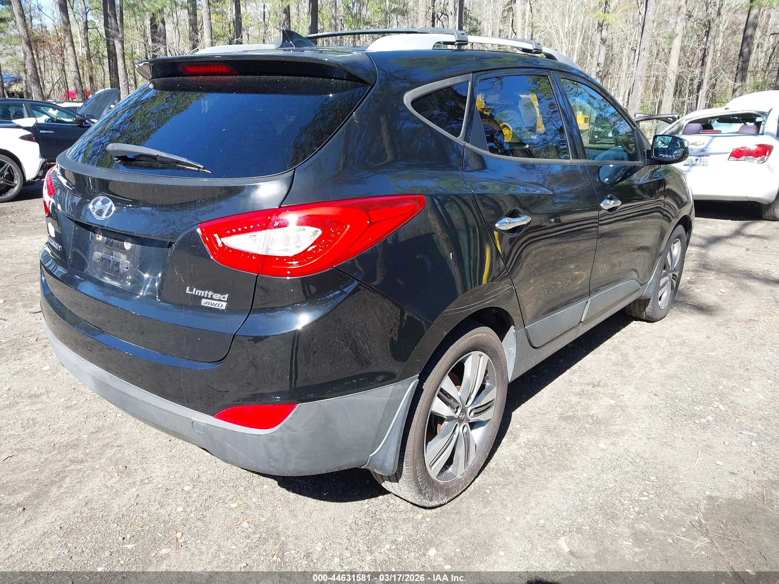 HYUNDAI TUCSON image 4