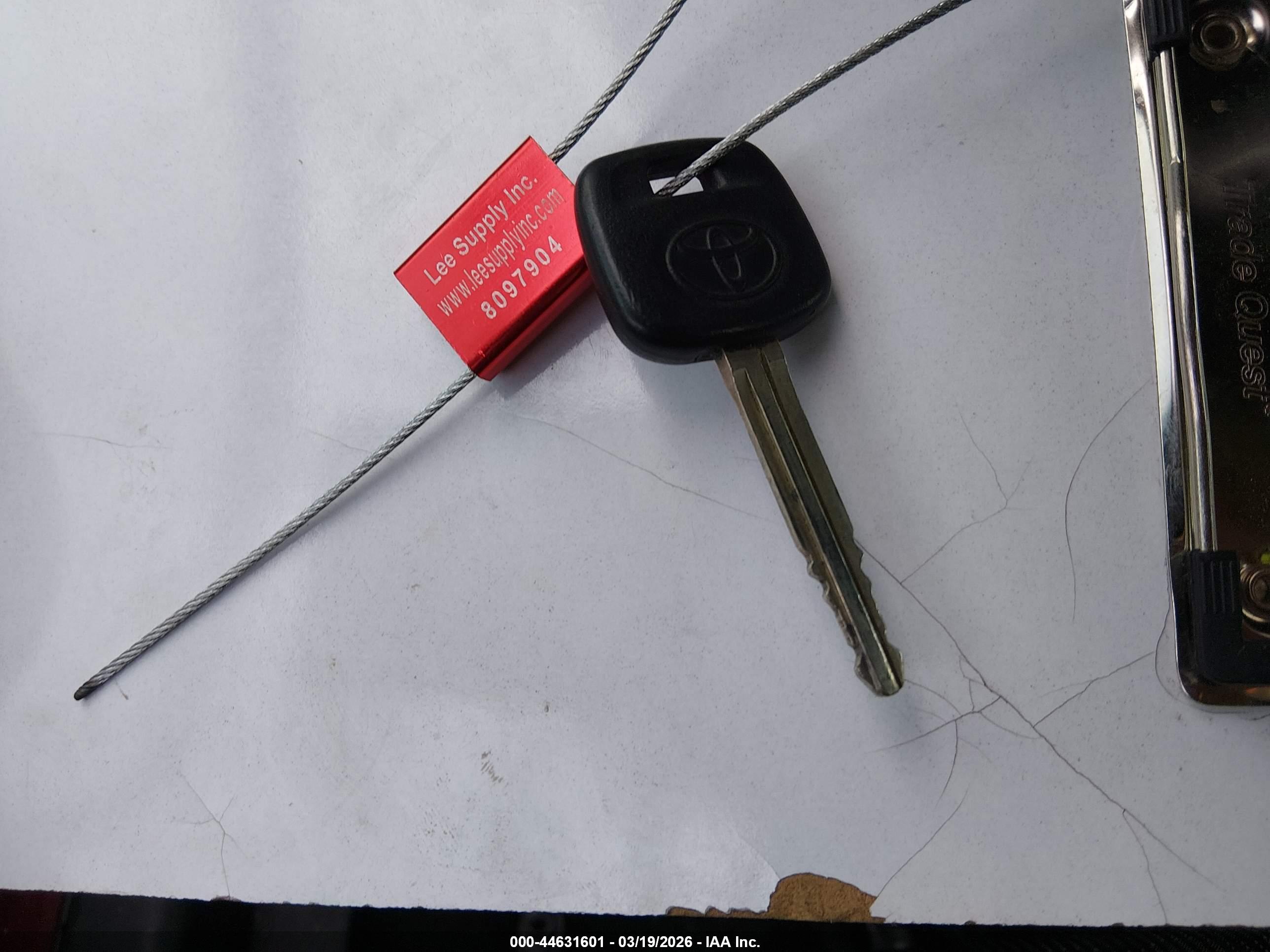 TOYOTA YARIS image 11