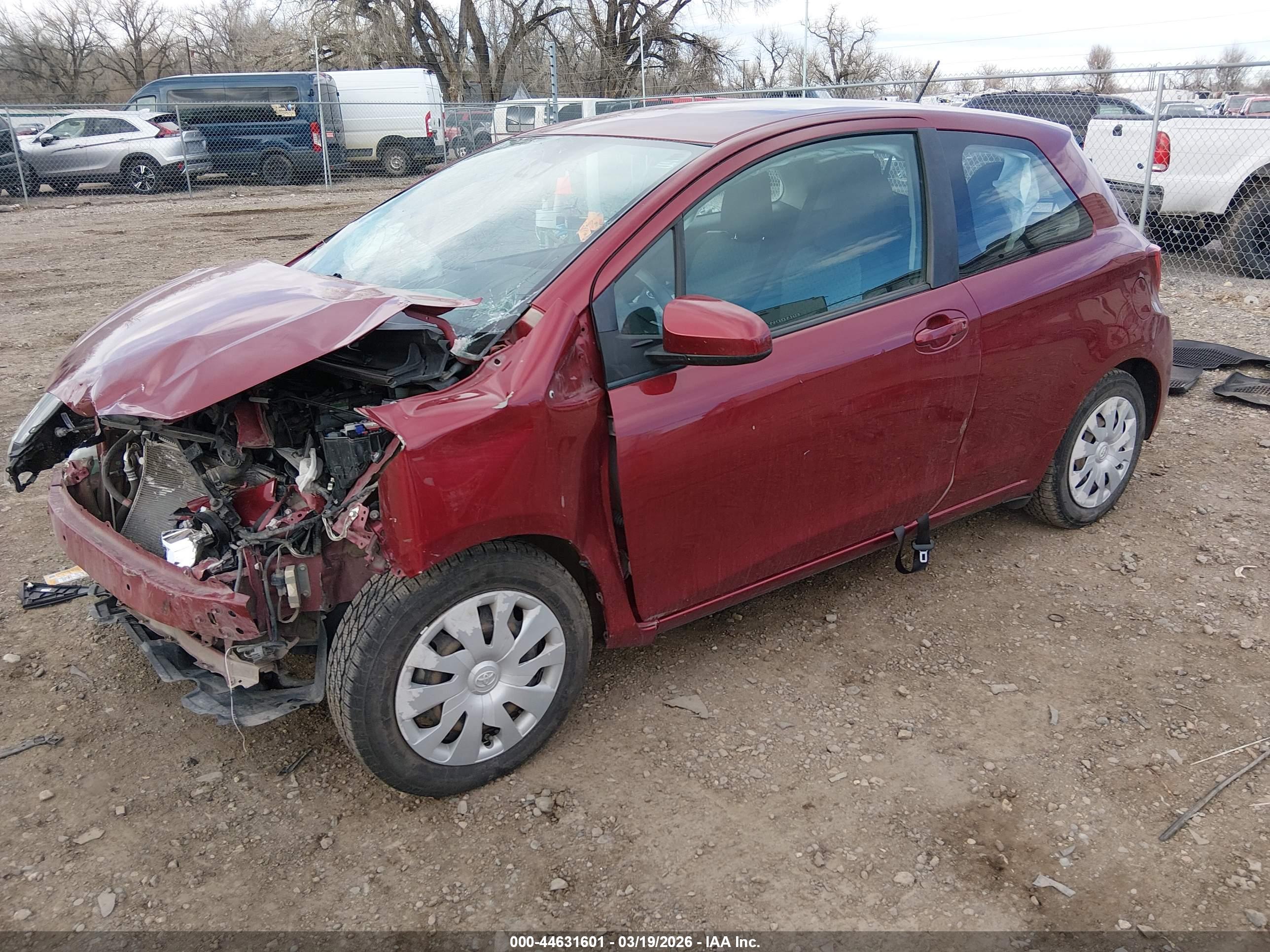 TOYOTA YARIS image 2