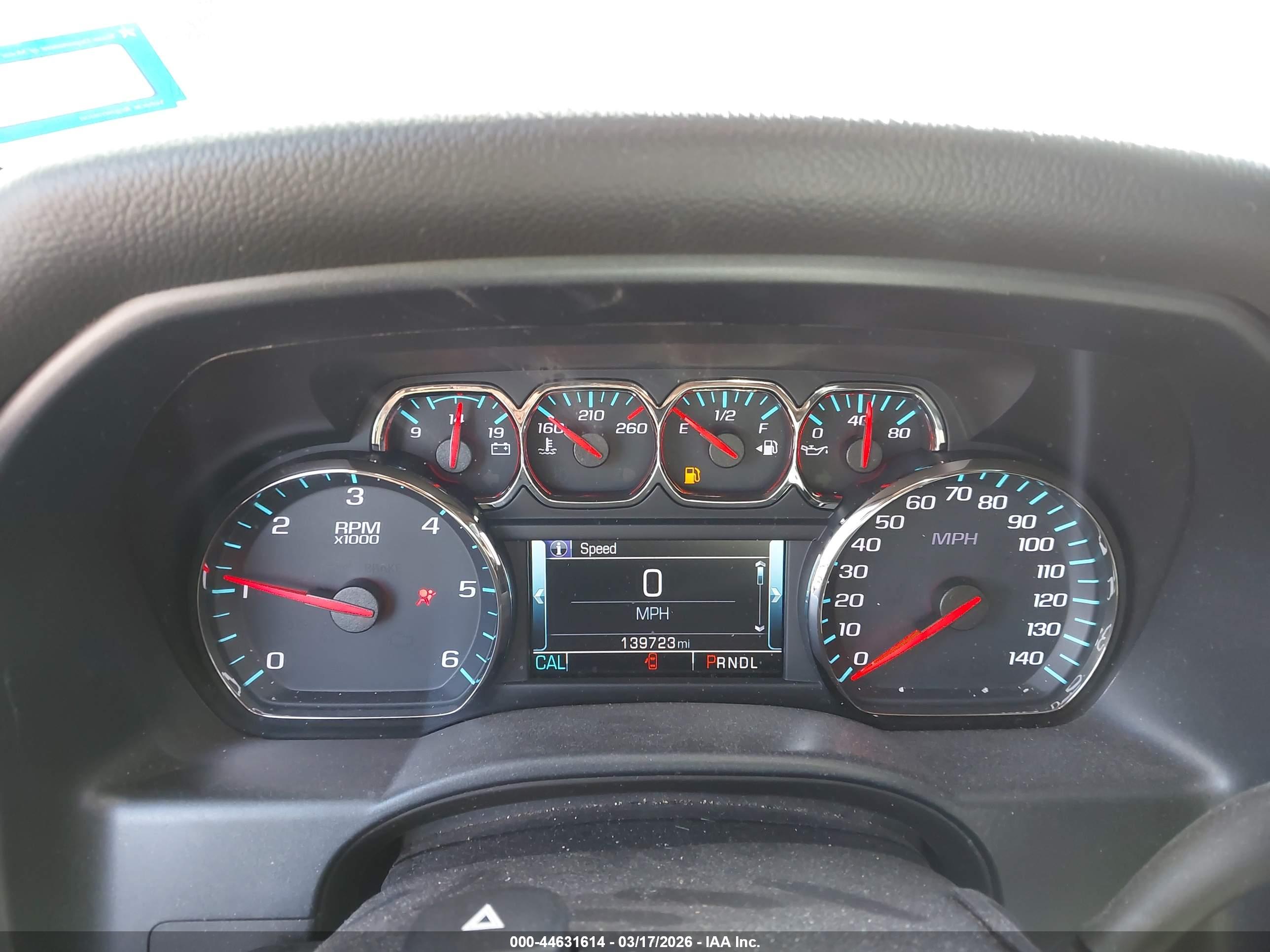 CHEVROLET SILVERADO image 7