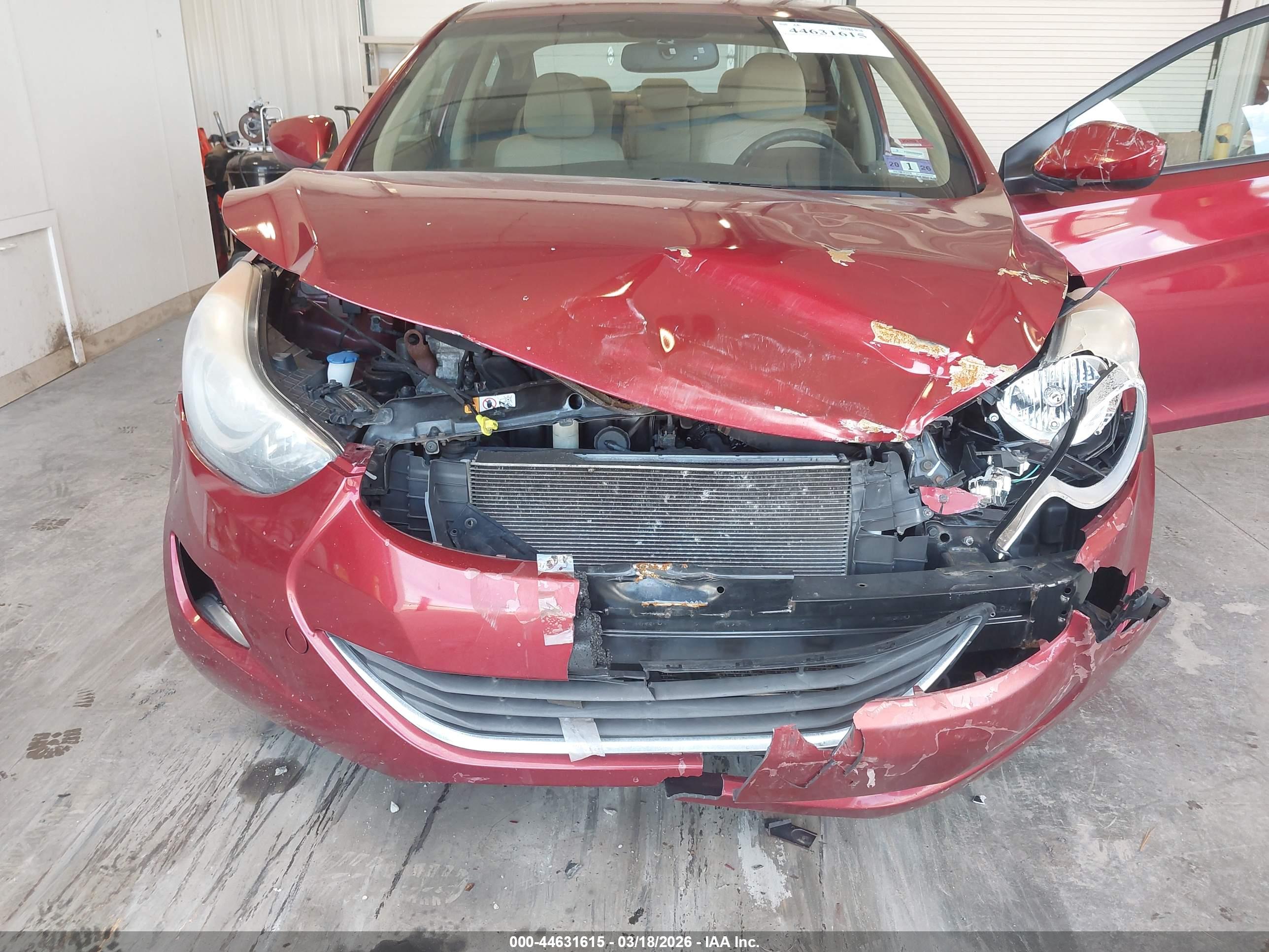 HYUNDAI ELANTRA image 6
