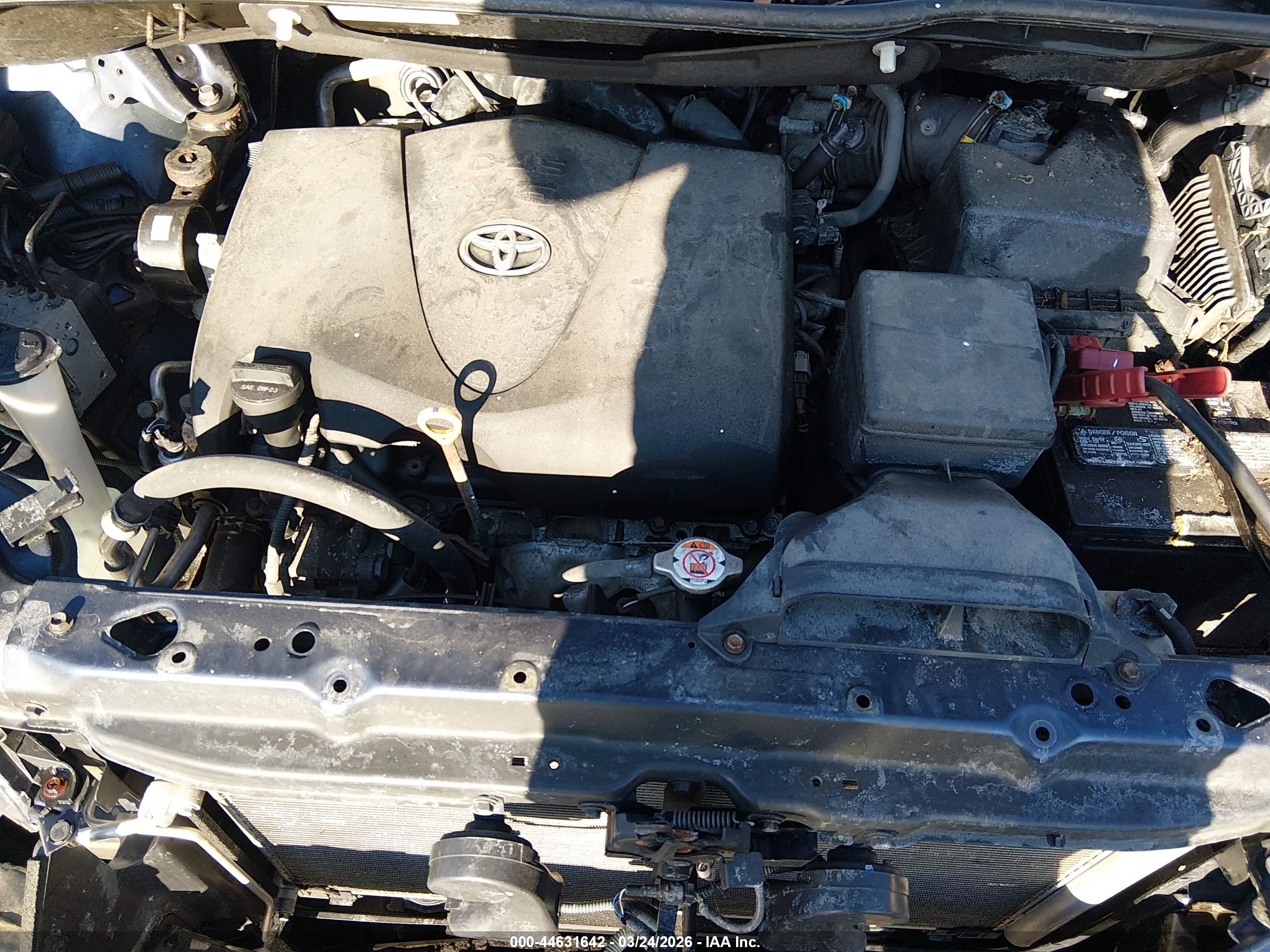 TOYOTA SIENNA image 10