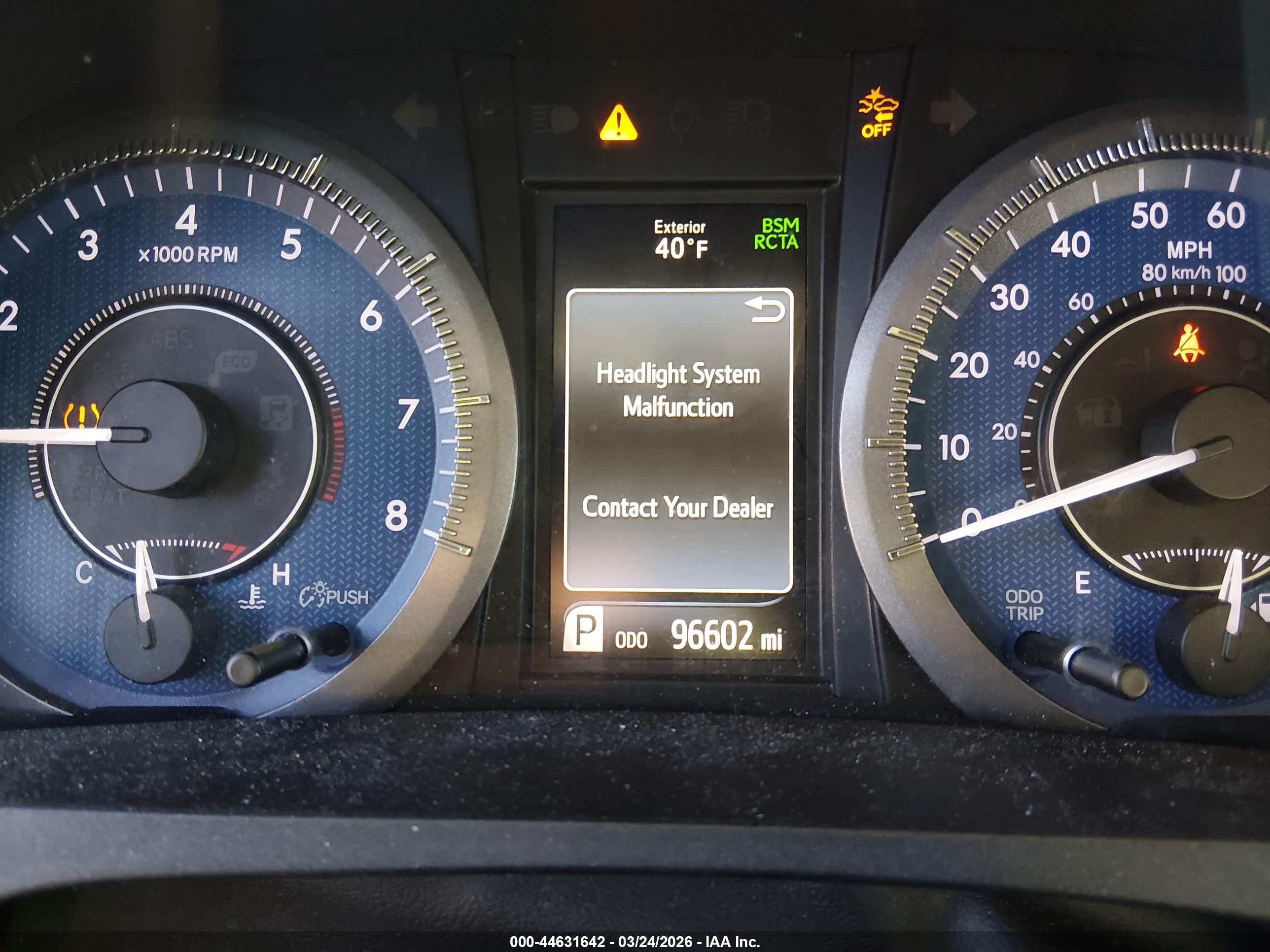 TOYOTA SIENNA image 7