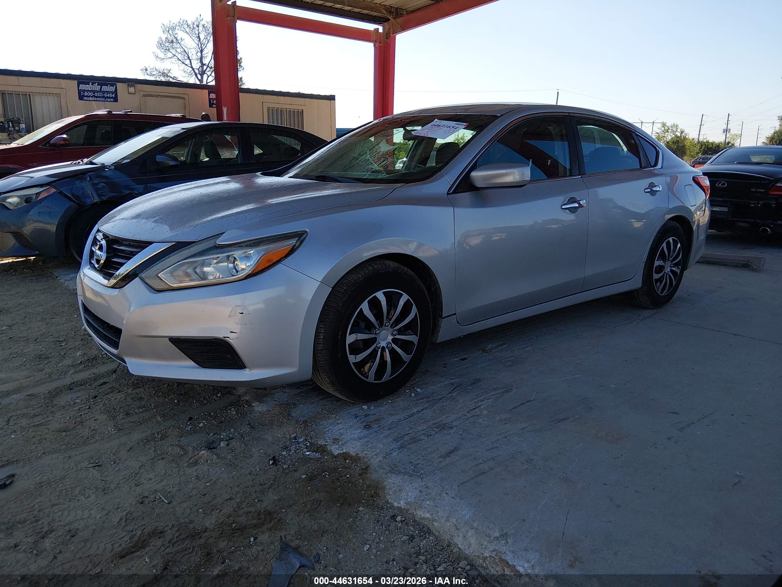 NISSAN ALTIMA image 2