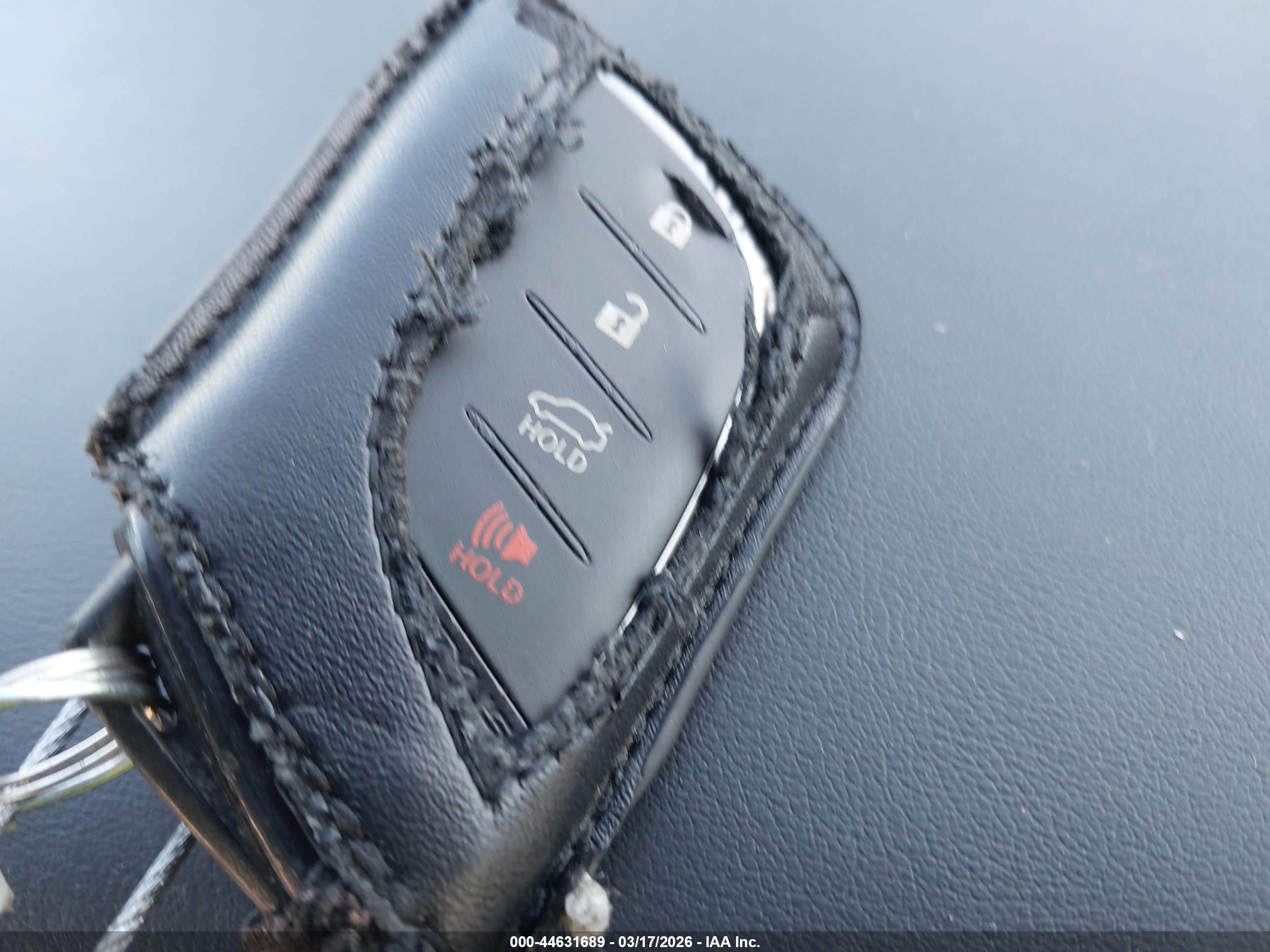 LEXUS ES image 11