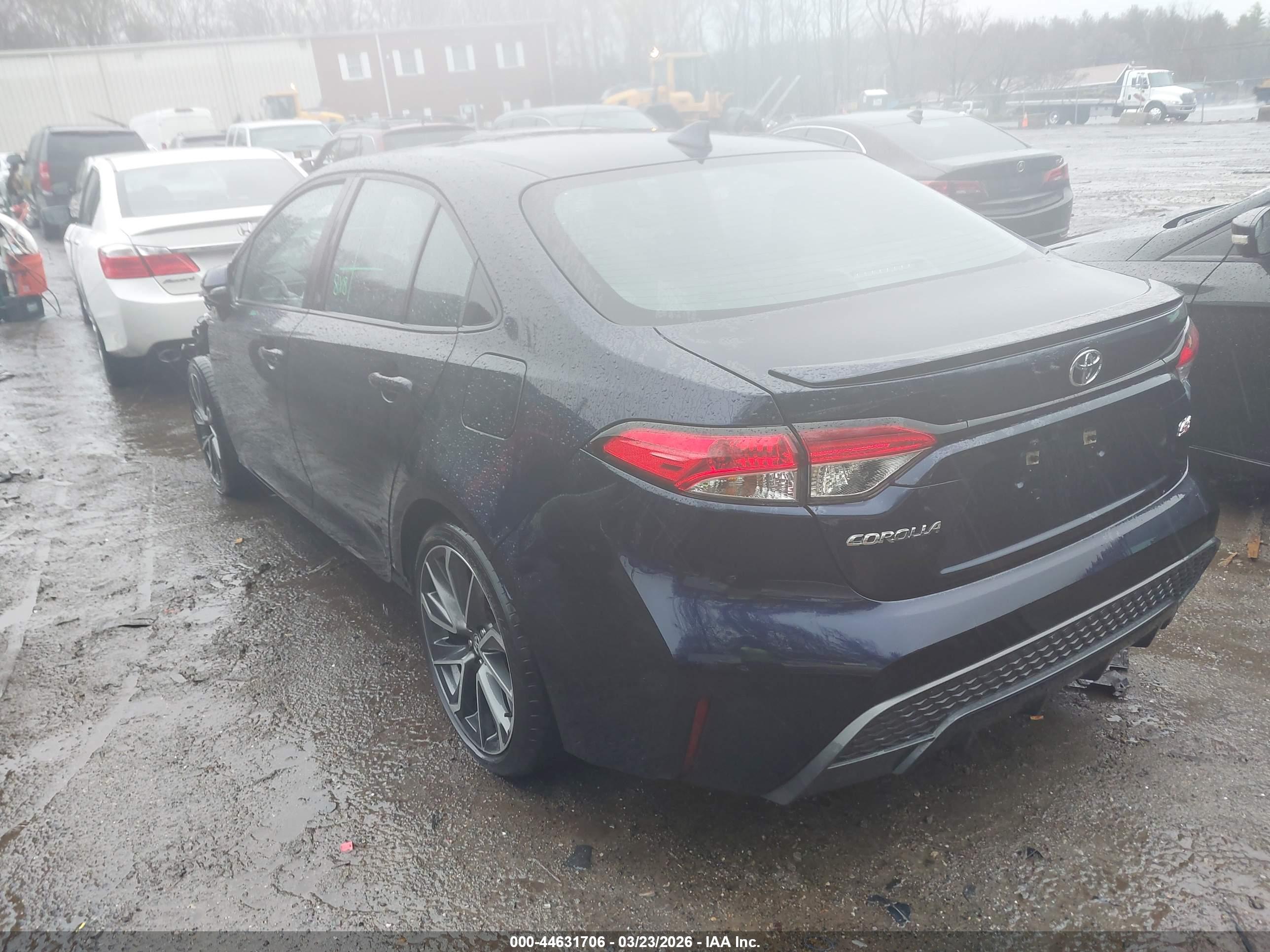 TOYOTA COROLLA image 3