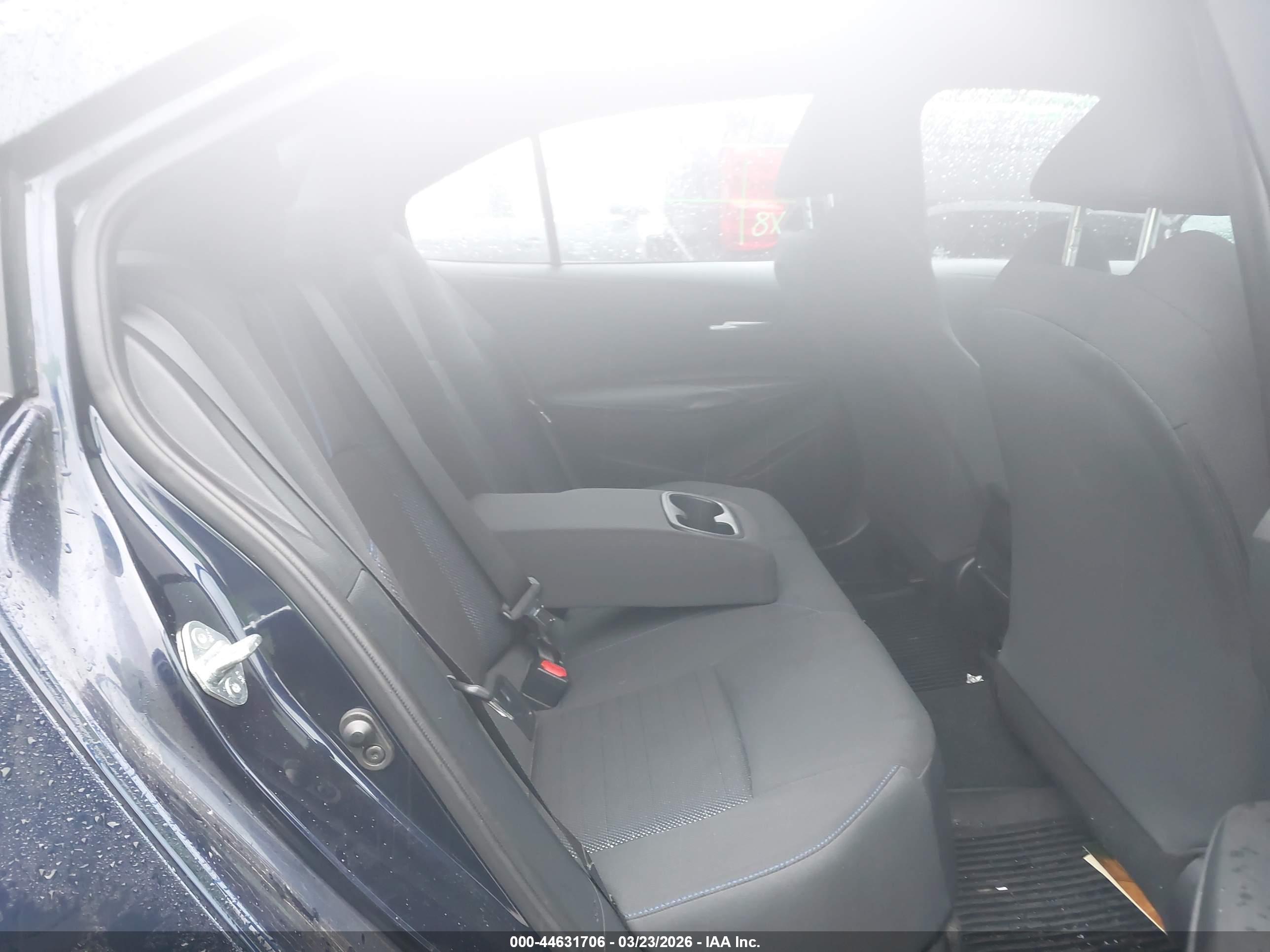 TOYOTA COROLLA image 8