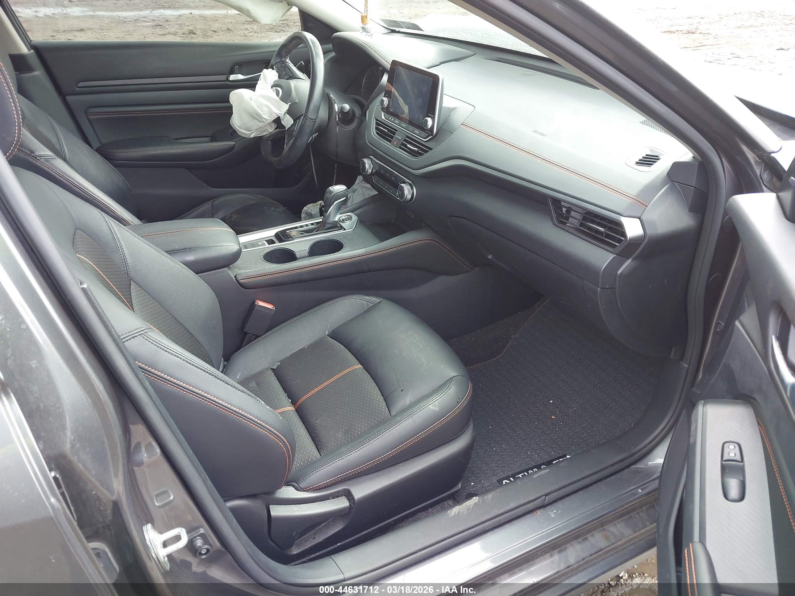 NISSAN ALTIMA image 5