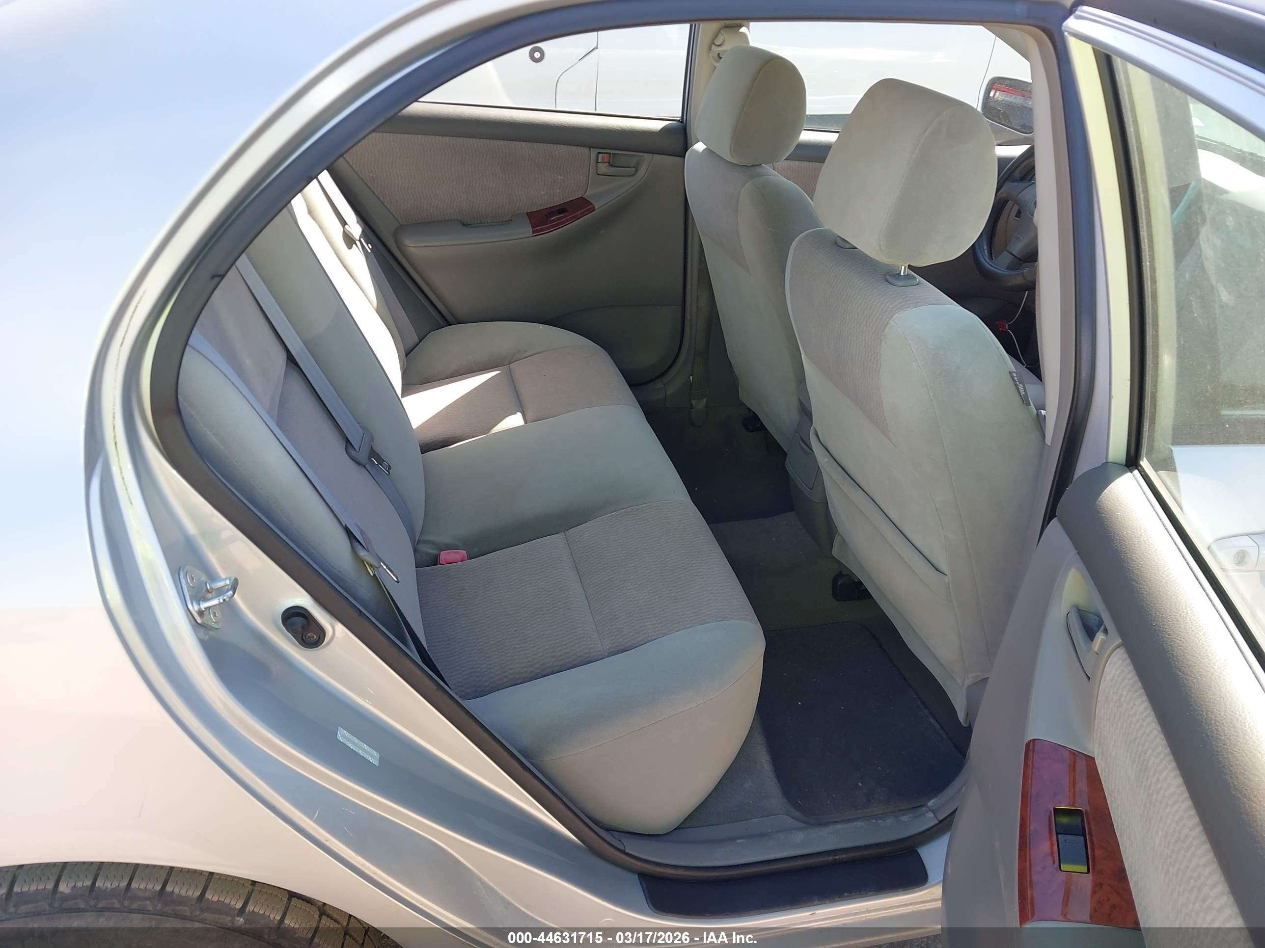 TOYOTA COROLLA image 8