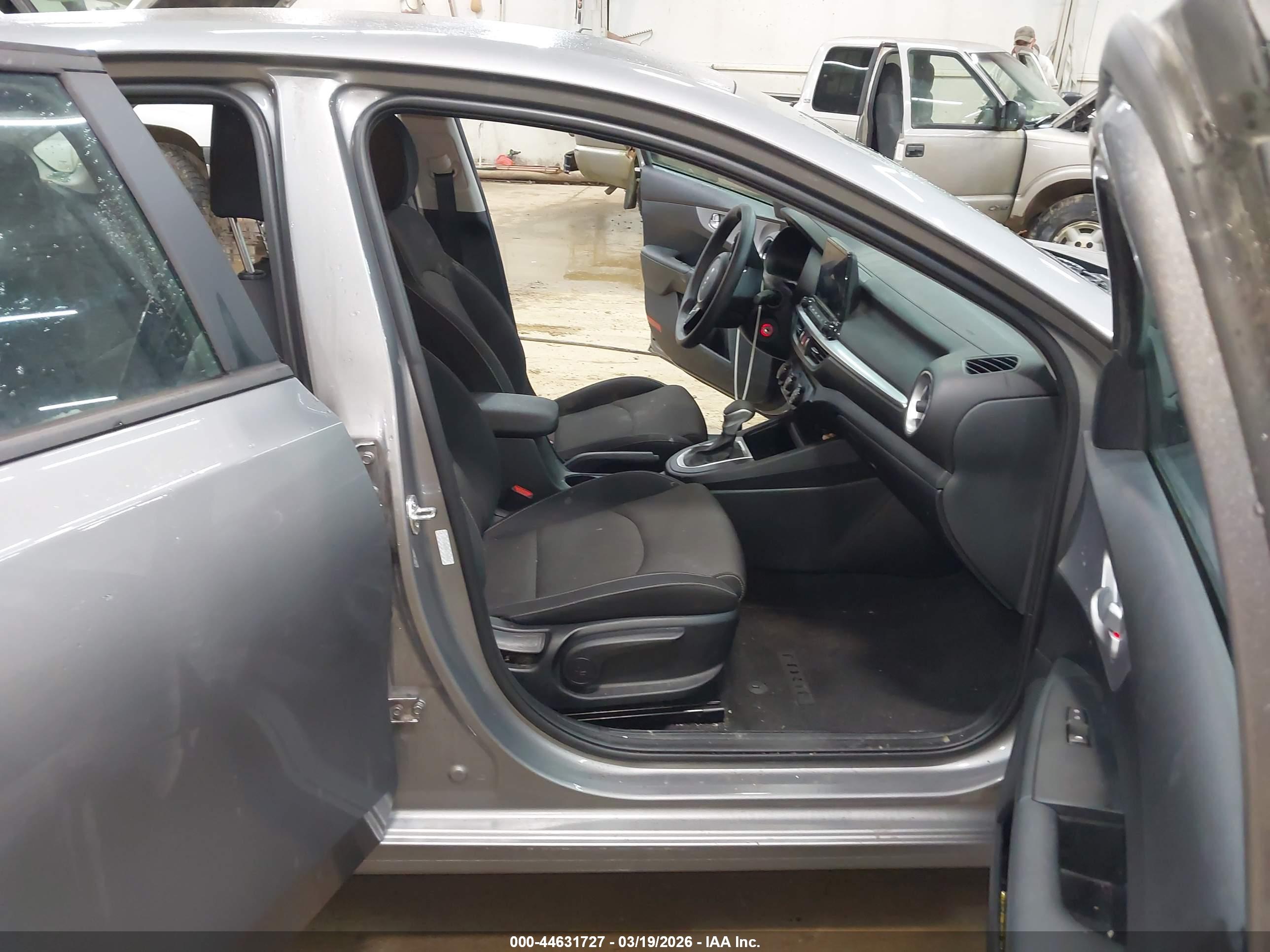 KIA FORTE image 5