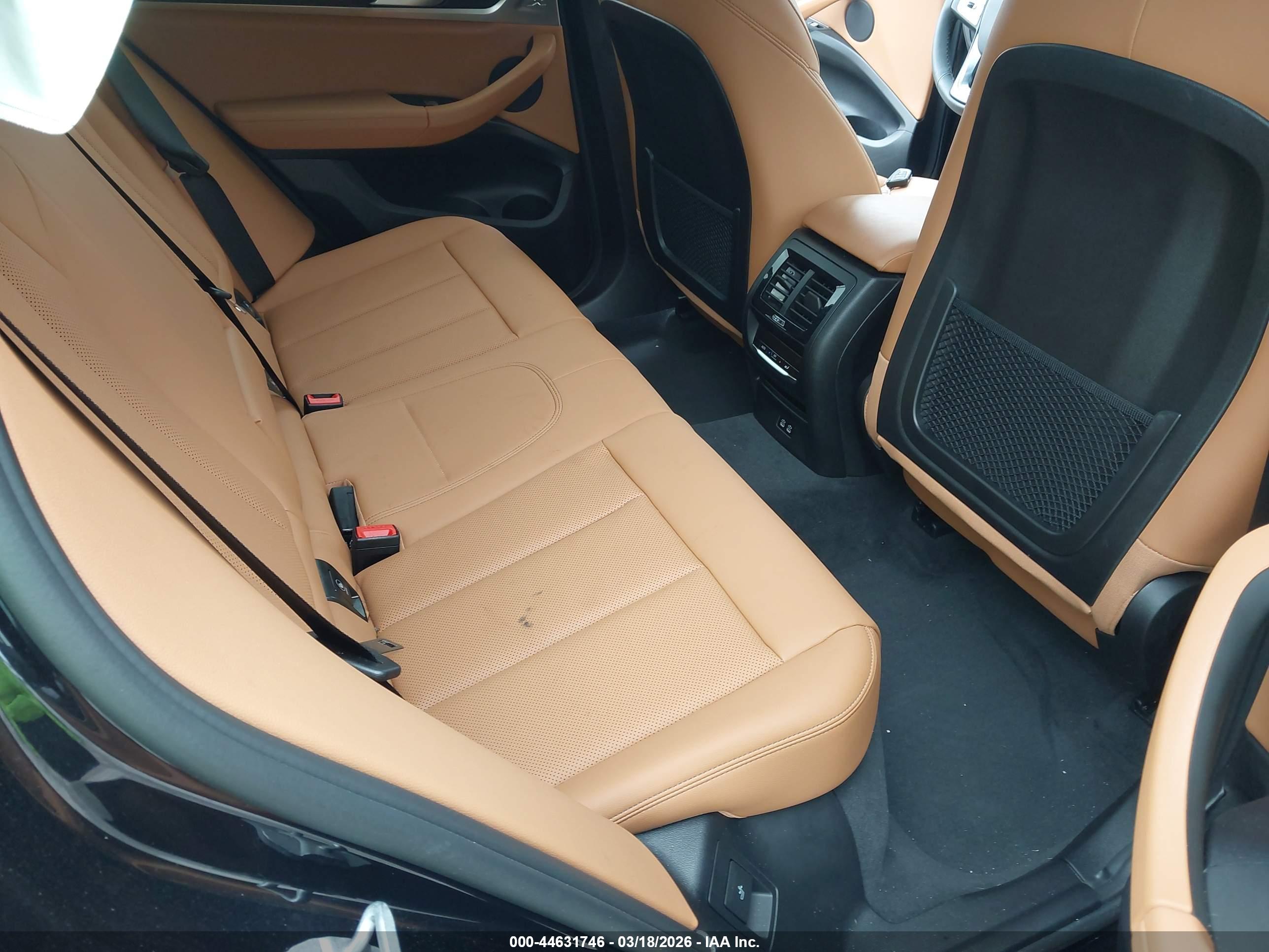 BMW X3 image 8