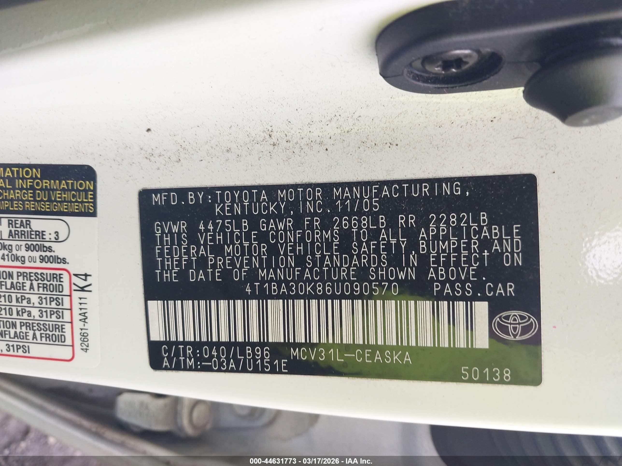 TOYOTA CAMRY image 9