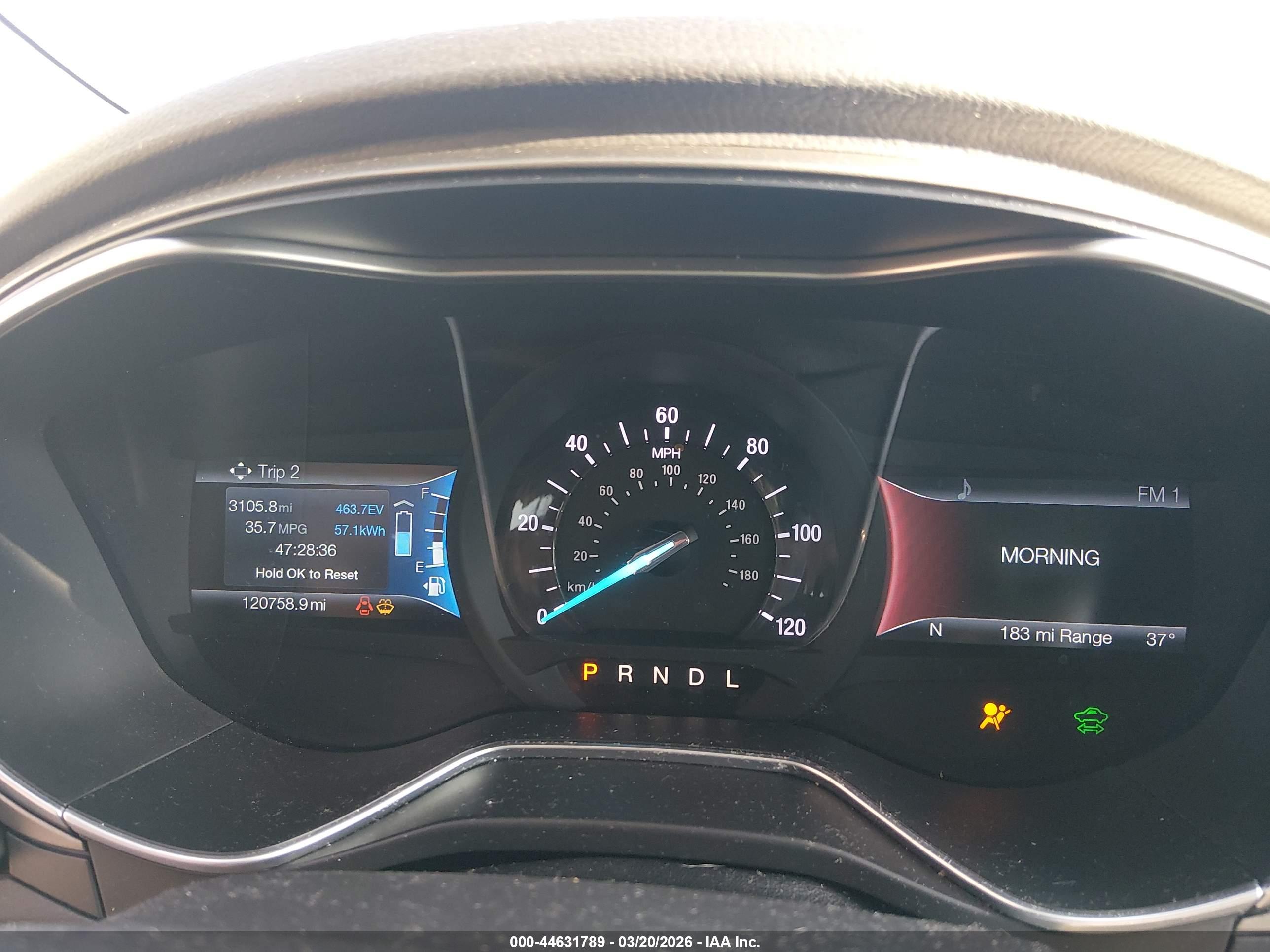 FORD FUSION image 7