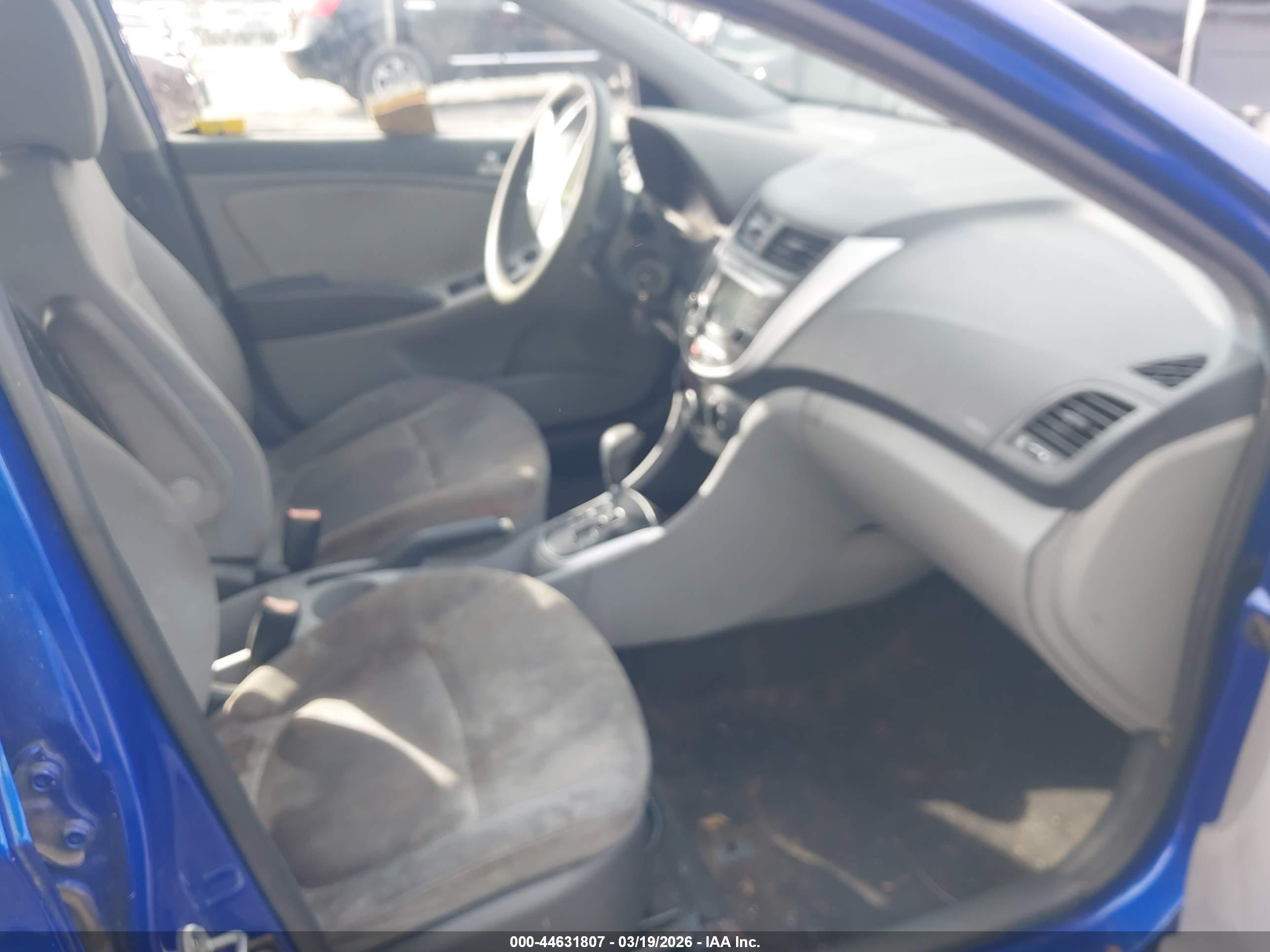 HYUNDAI ACCENT image 5