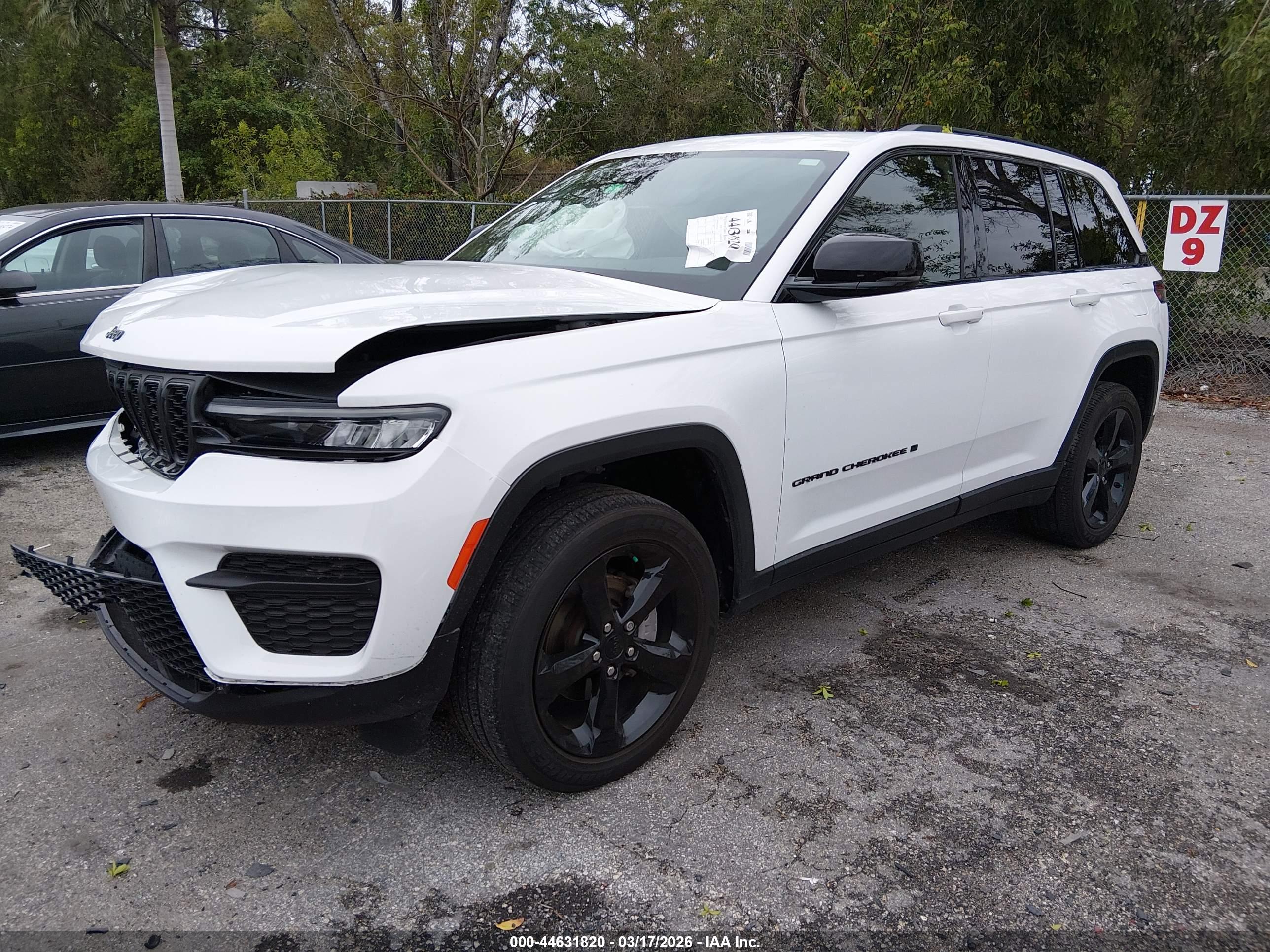 JEEP GRAND image 2