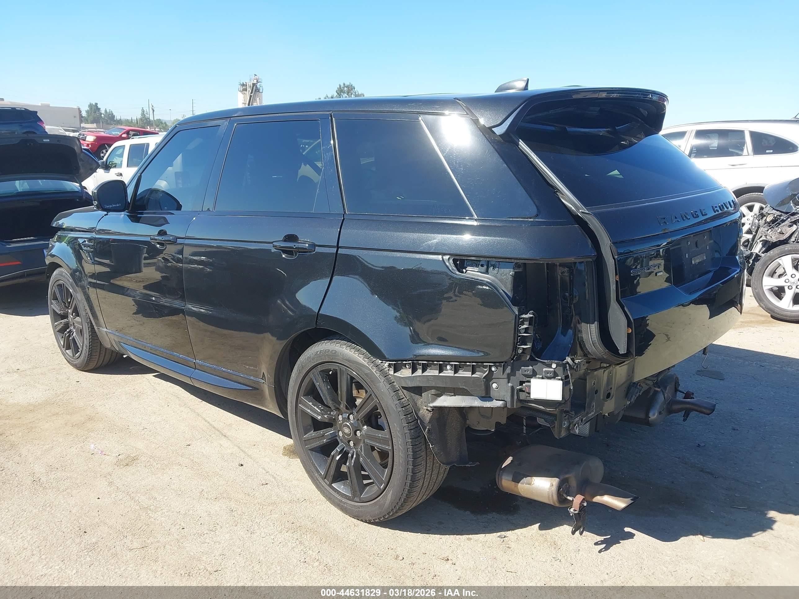LAND ROVER image 3