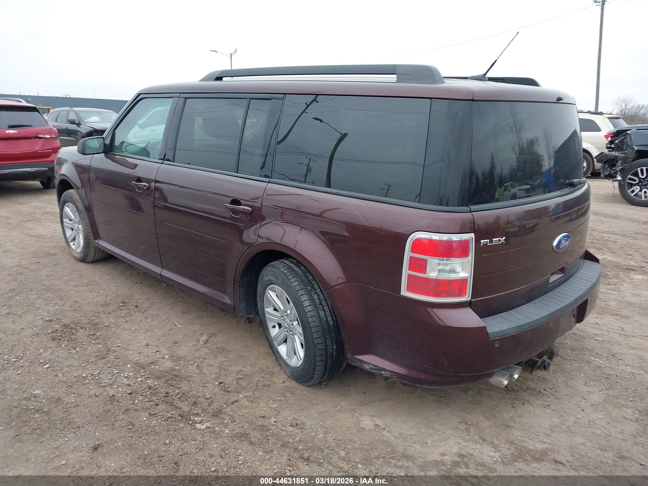 FORD FLEX image 3