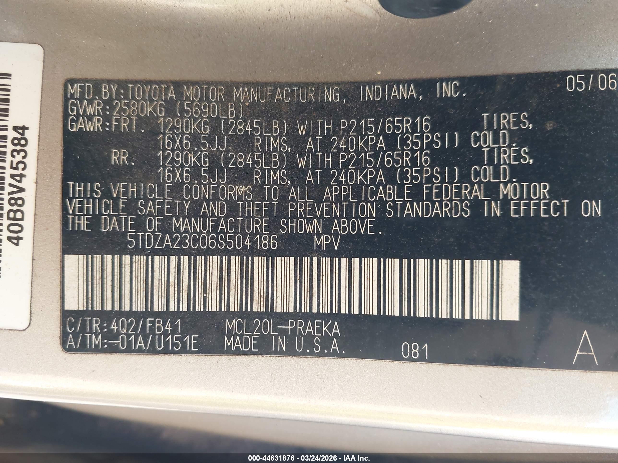 TOYOTA SIENNA image 9
