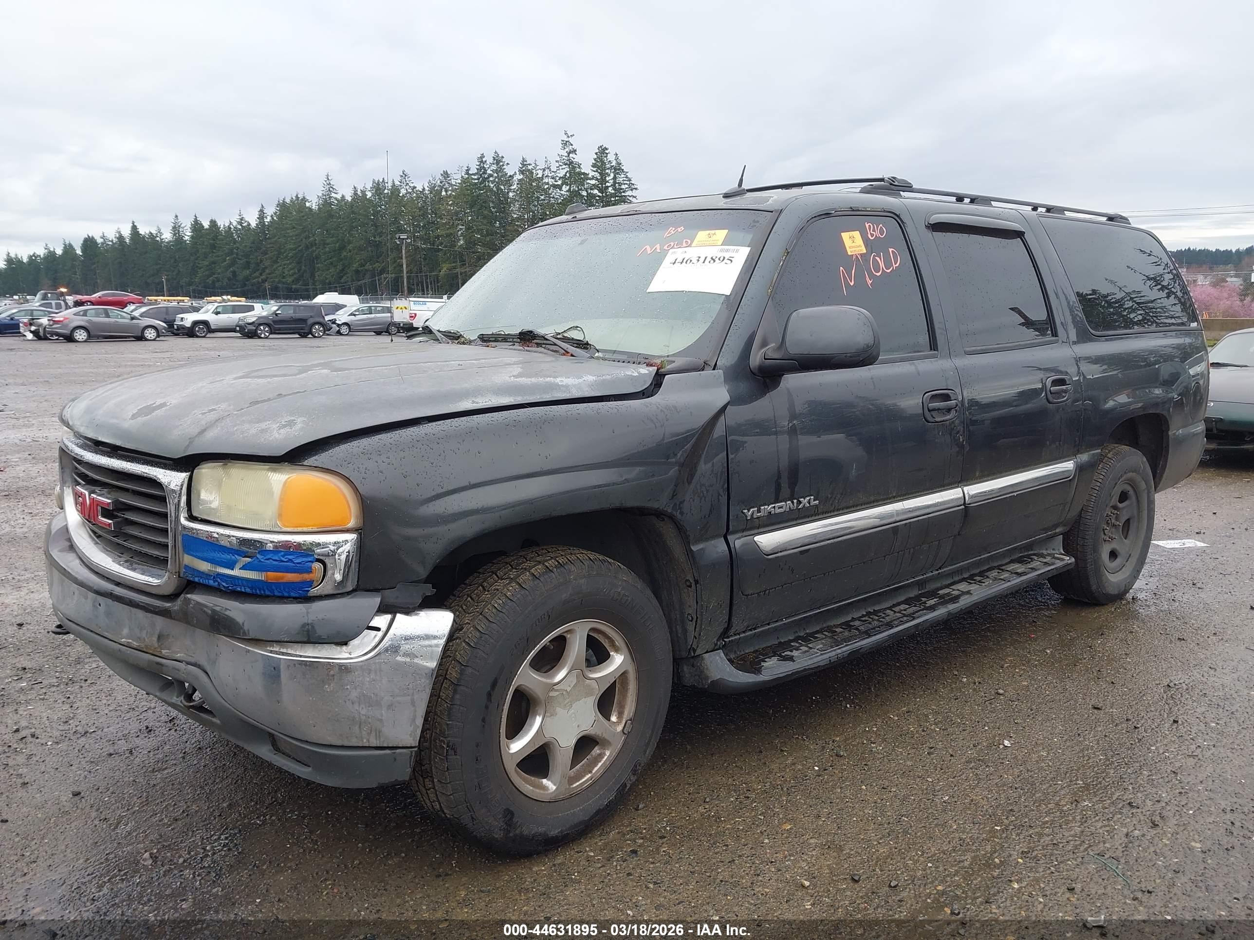 GMC YUKON image 2