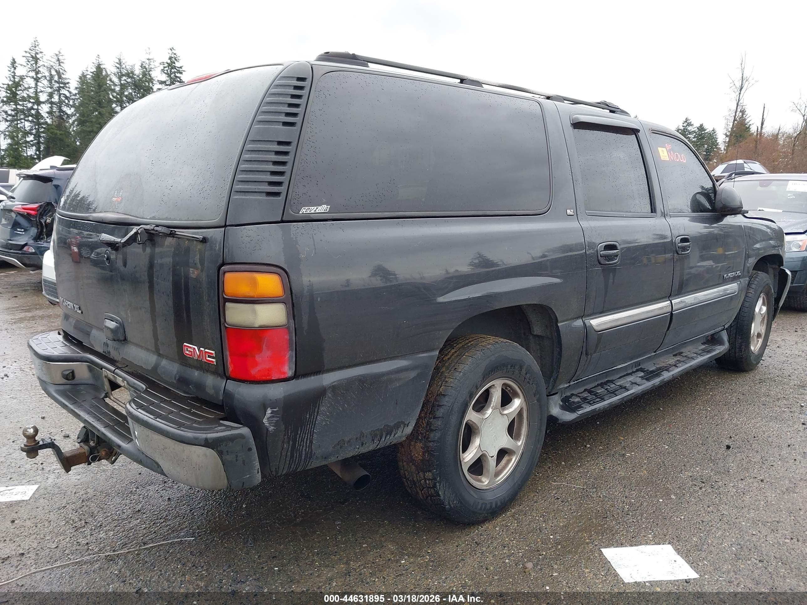 GMC YUKON image 4