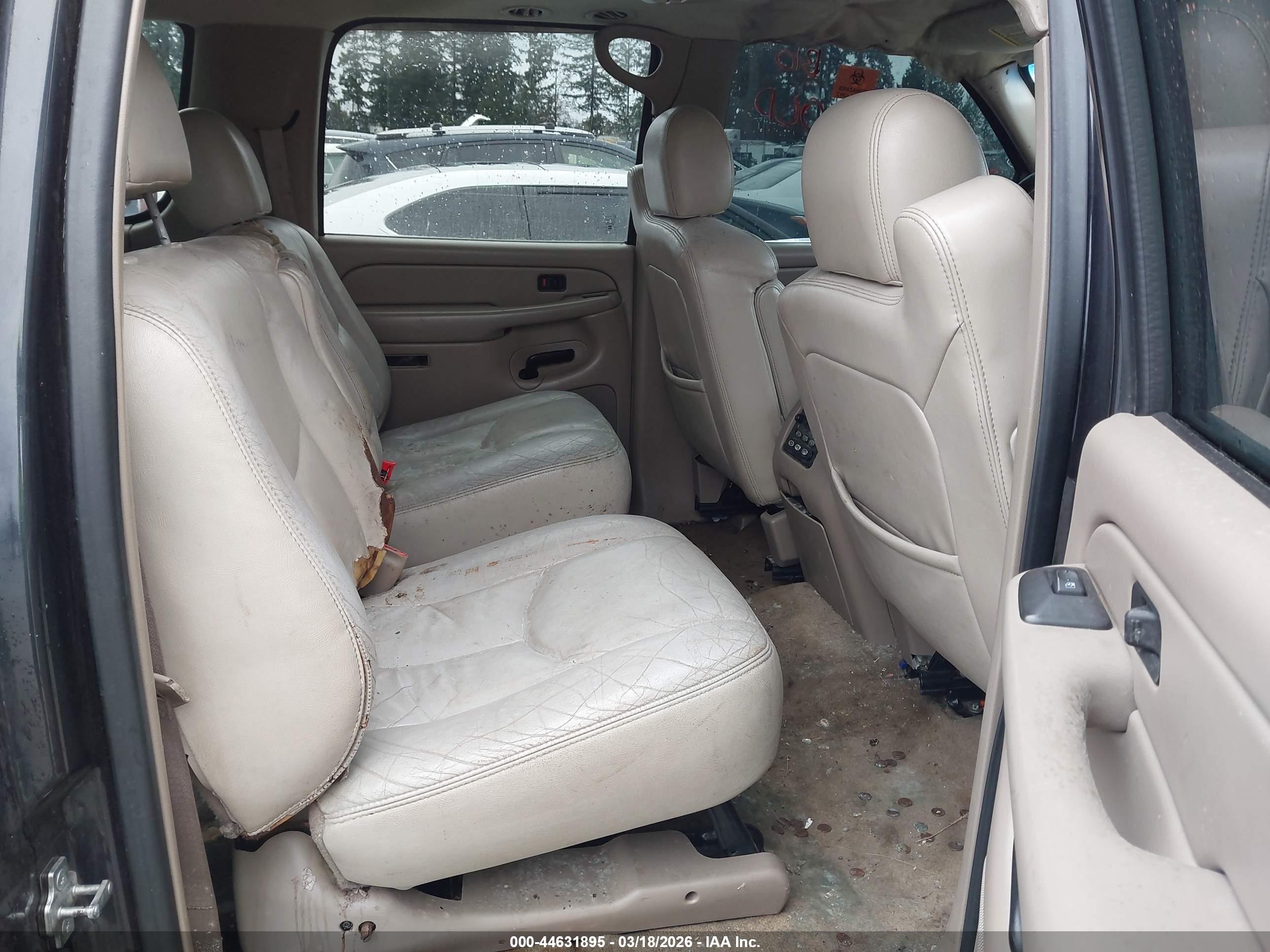 GMC YUKON image 8