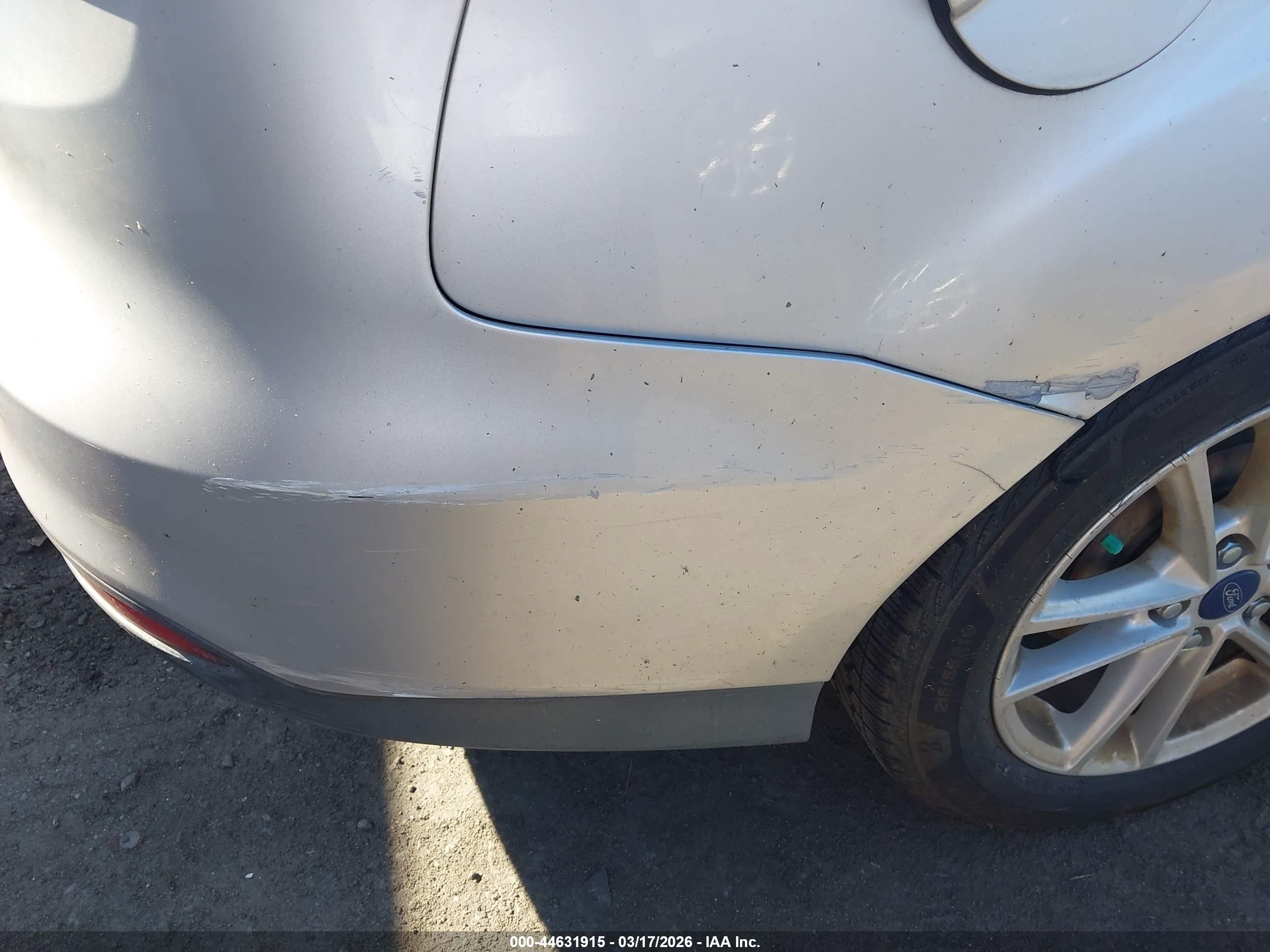 FORD FOCUS image 6