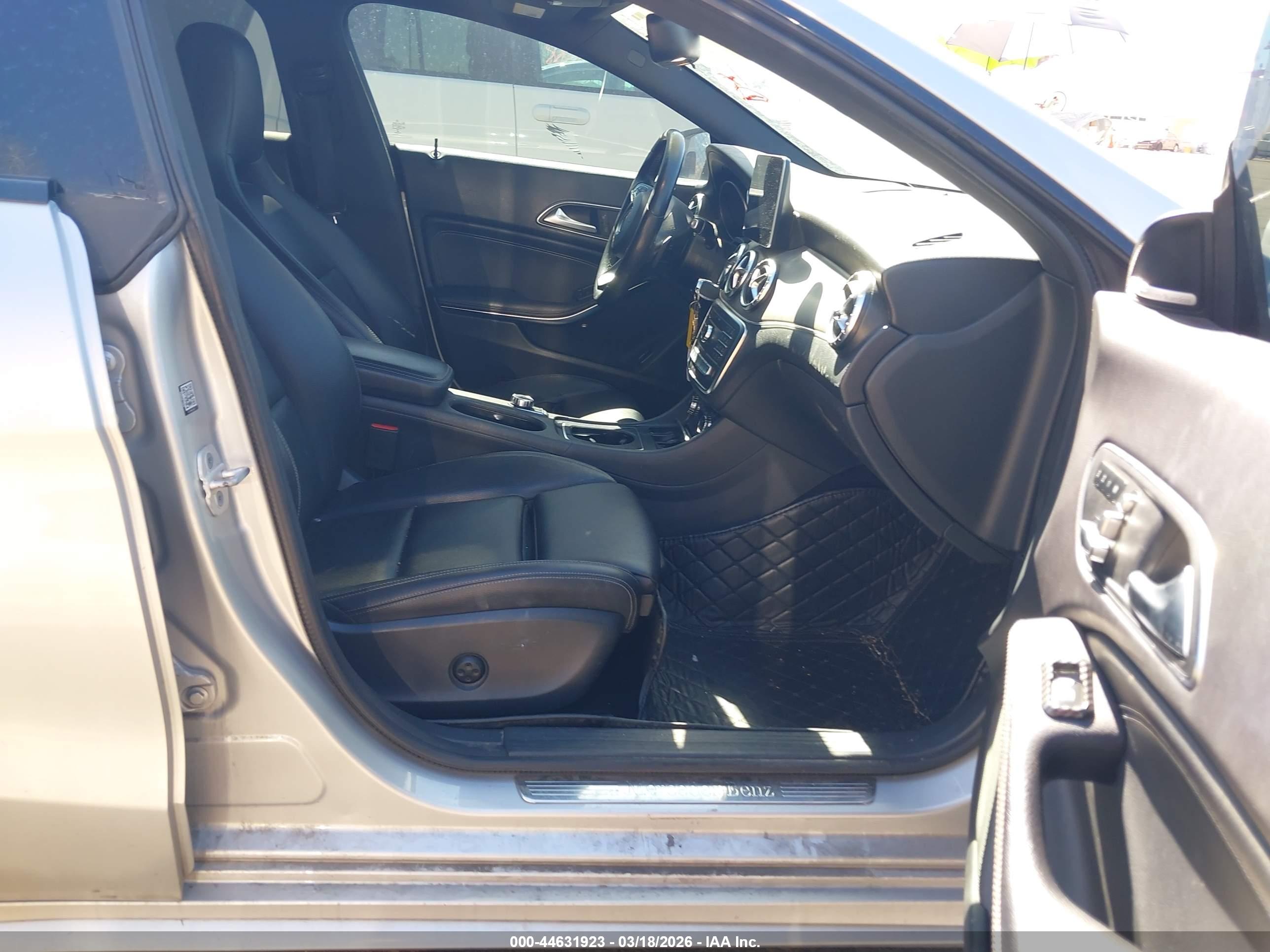 MERCEDES-BENZ CLA image 5