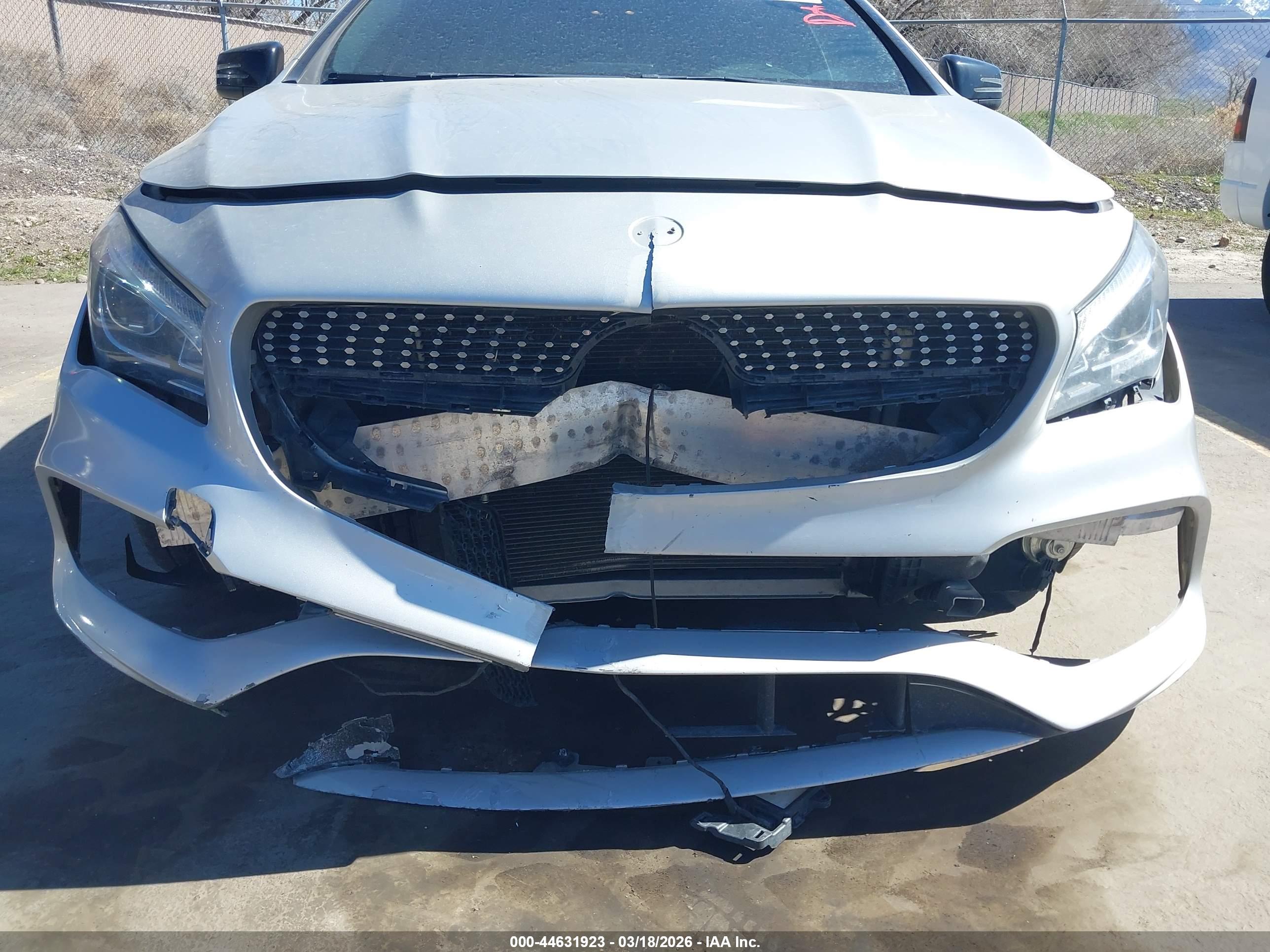 MERCEDES-BENZ CLA image 6