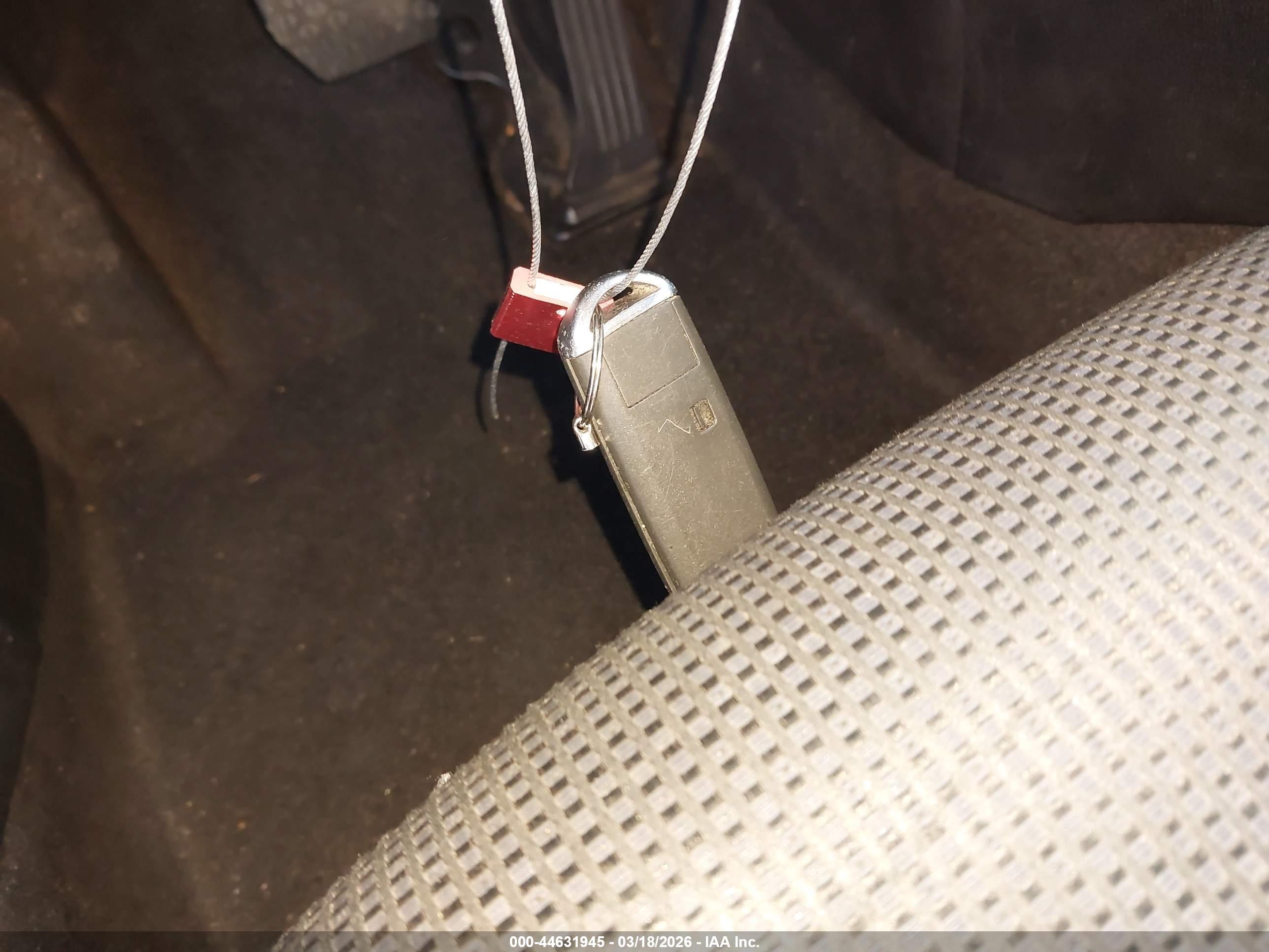TOYOTA YARIS image 11