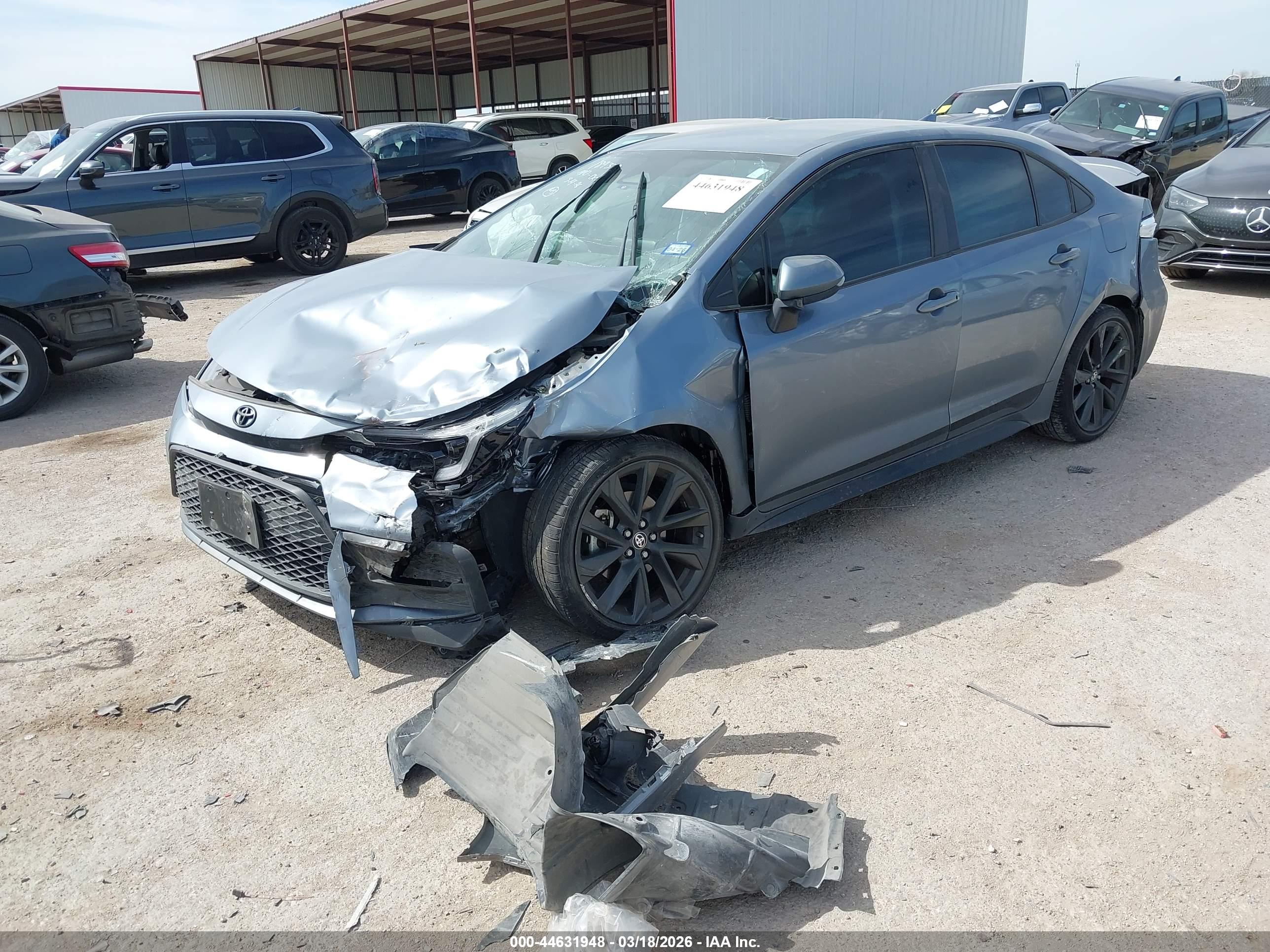 TOYOTA COROLLA image 2