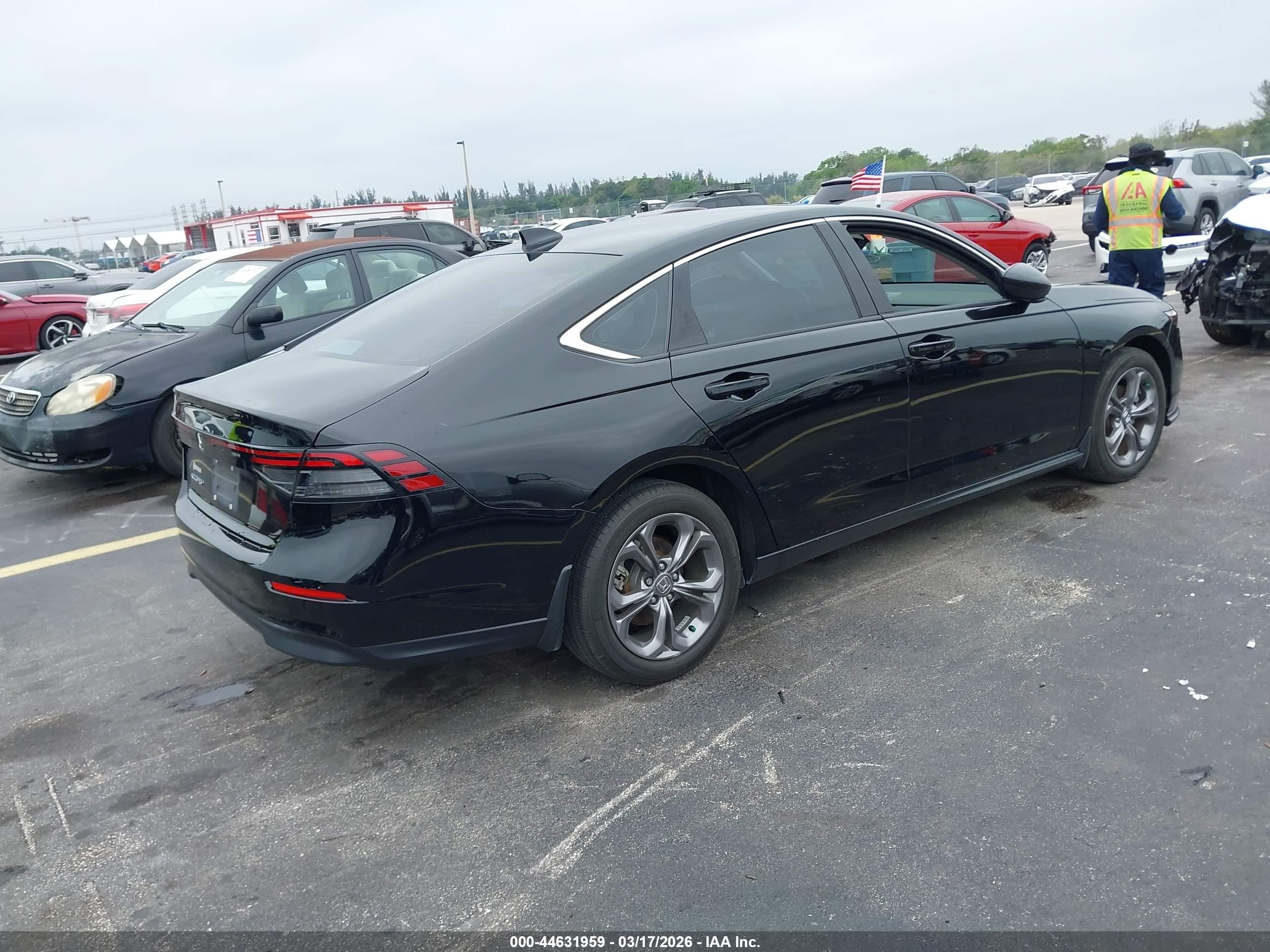 HONDA ACCORD image 4