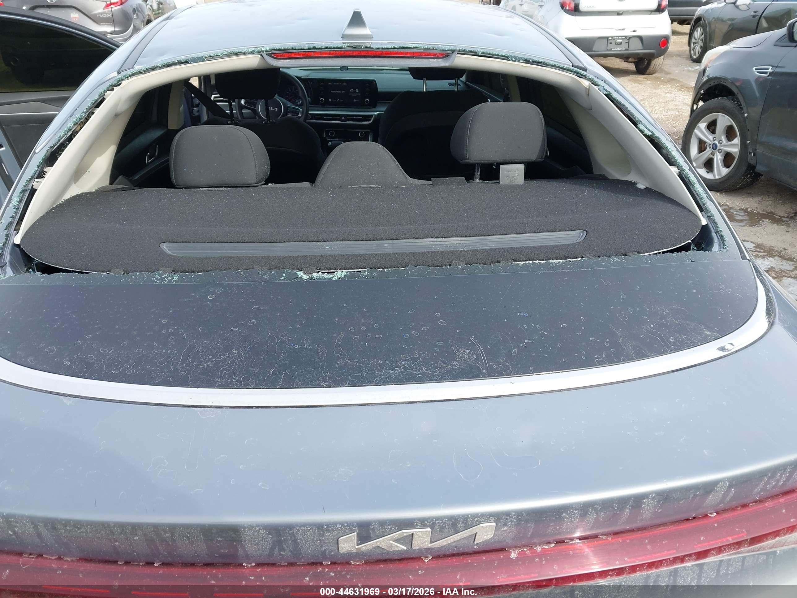 KIA K5 image 6