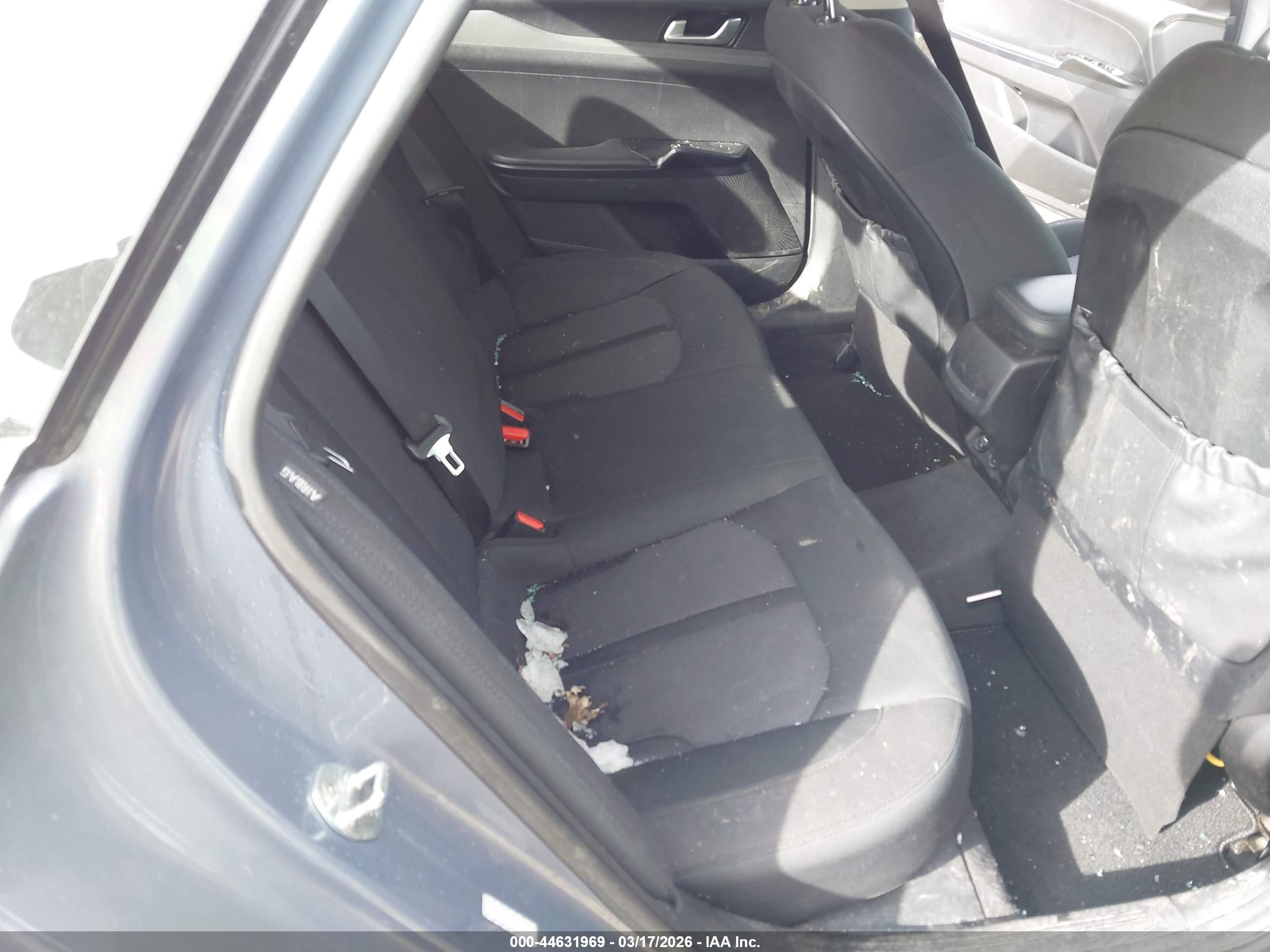 KIA K5 image 8