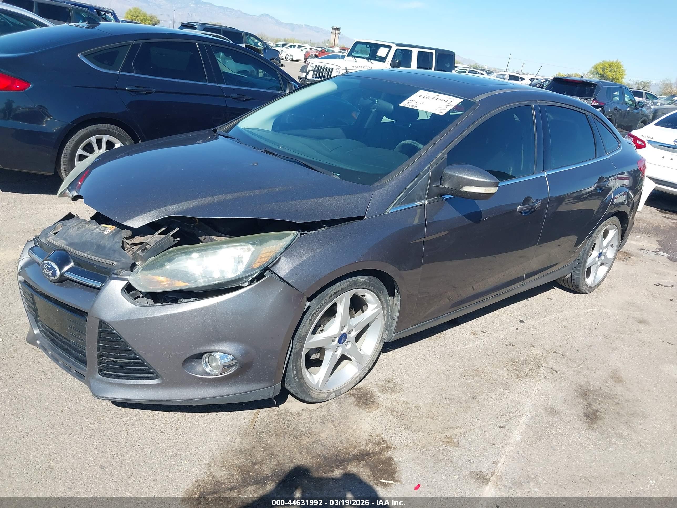FORD FOCUS image 2