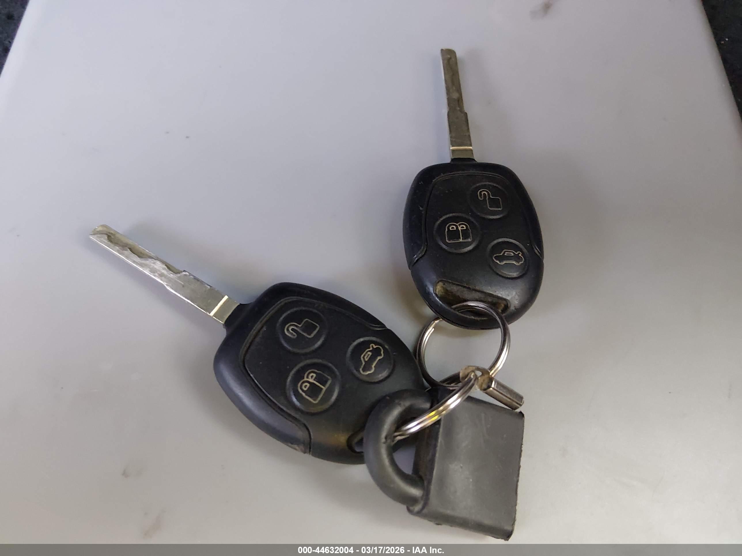 FORD FIESTA image 11
