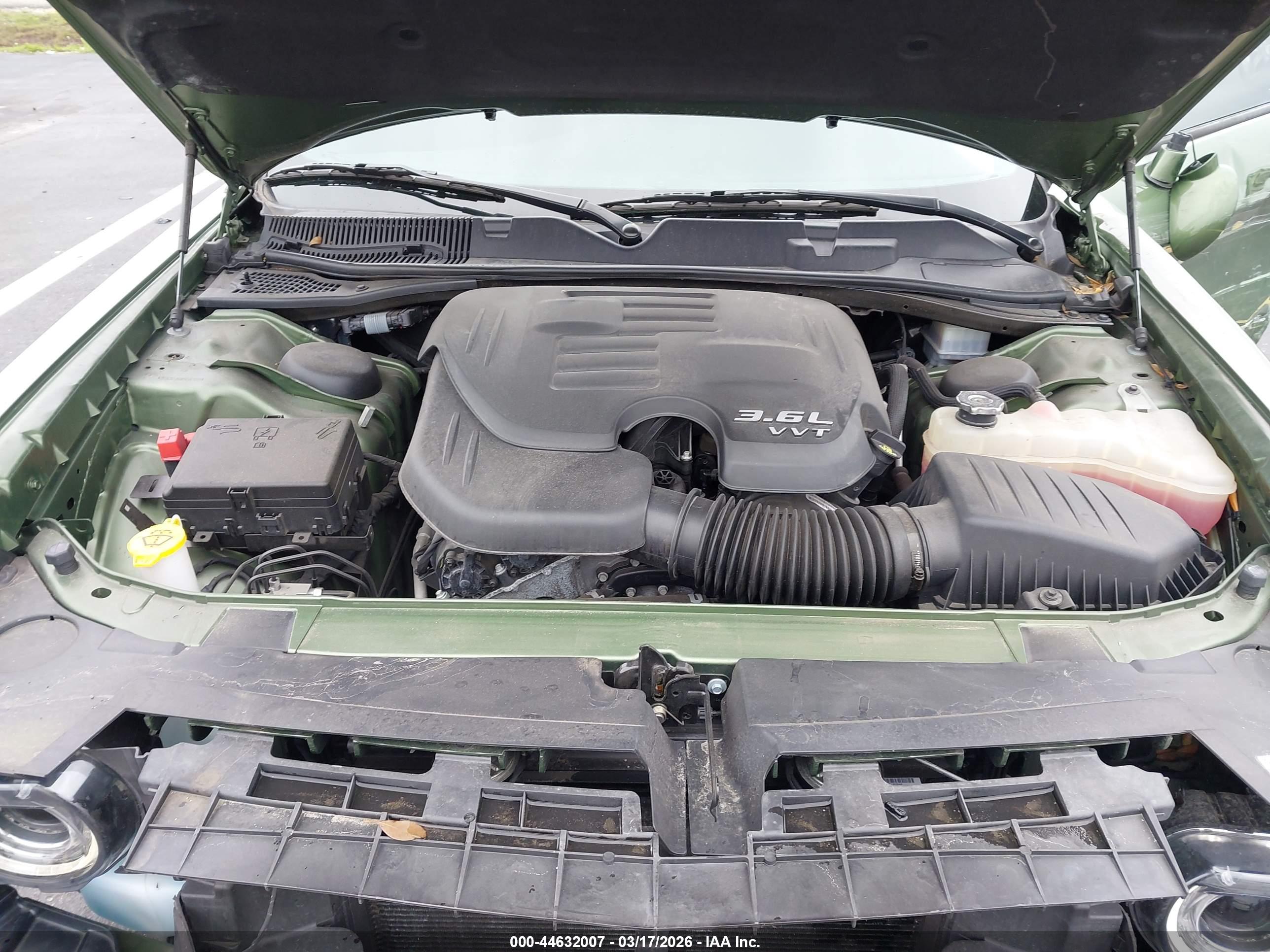 DODGE CHALLENGER image 10