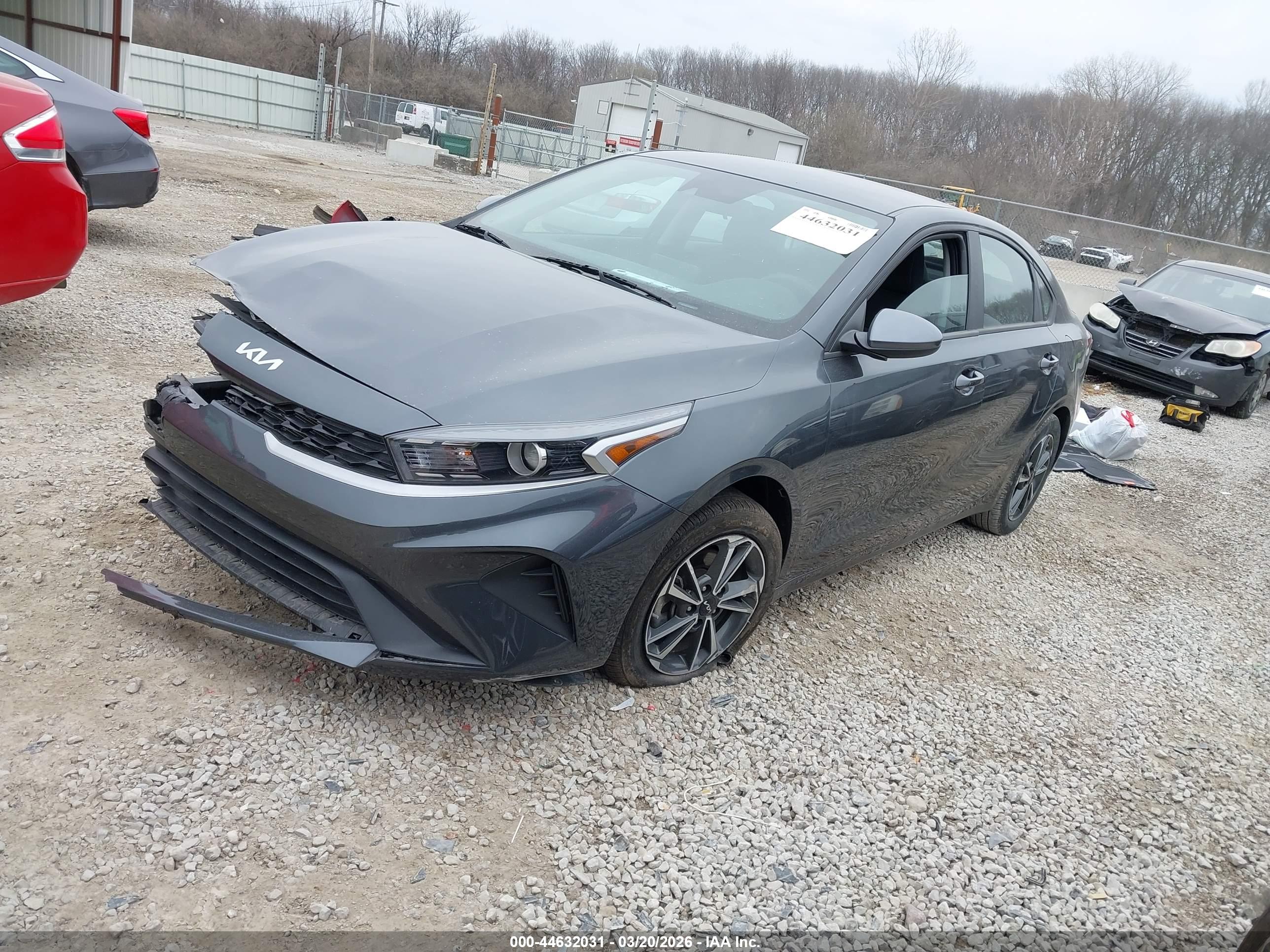 KIA FORTE image 2