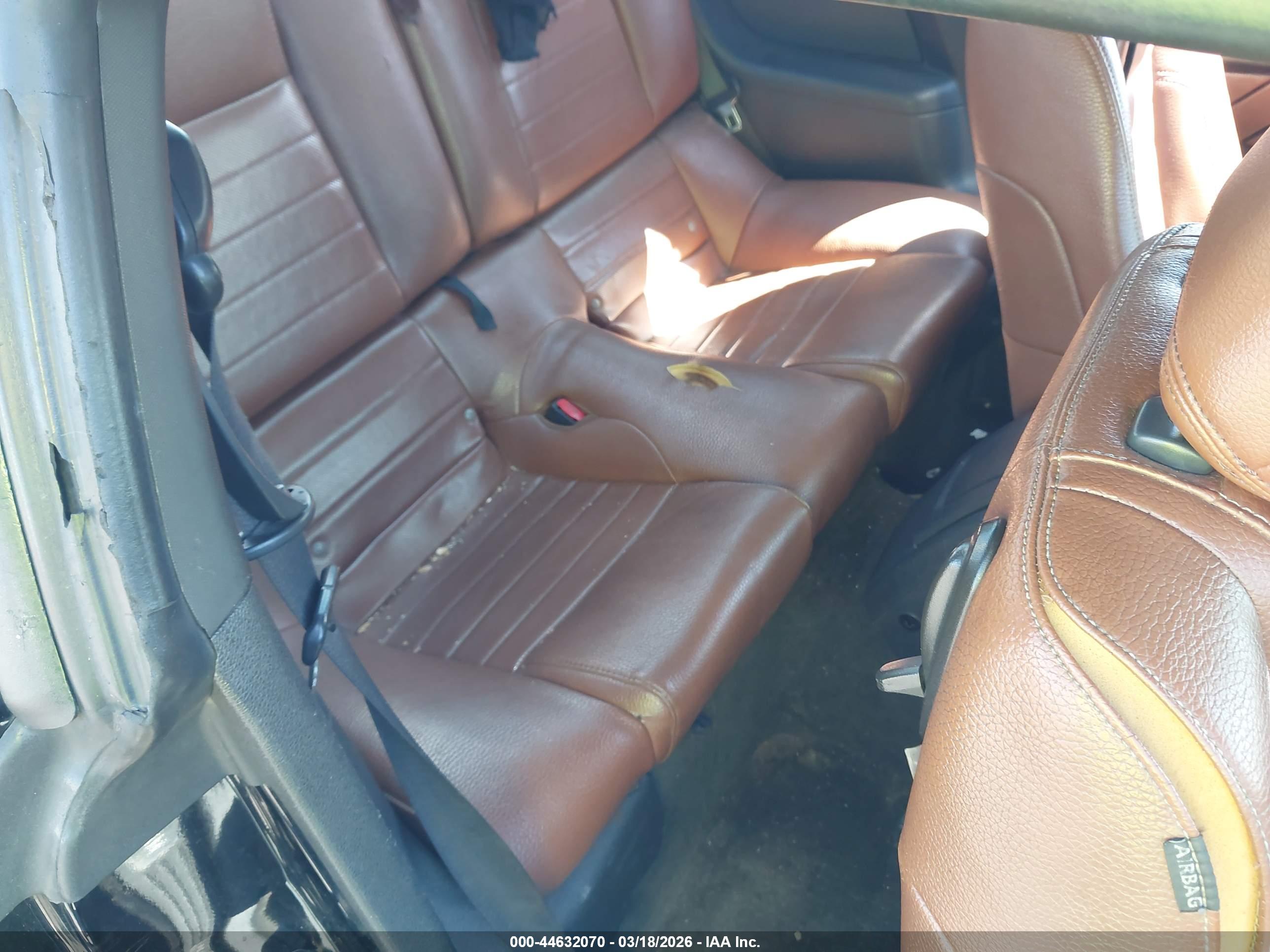 FORD MUSTANG image 8